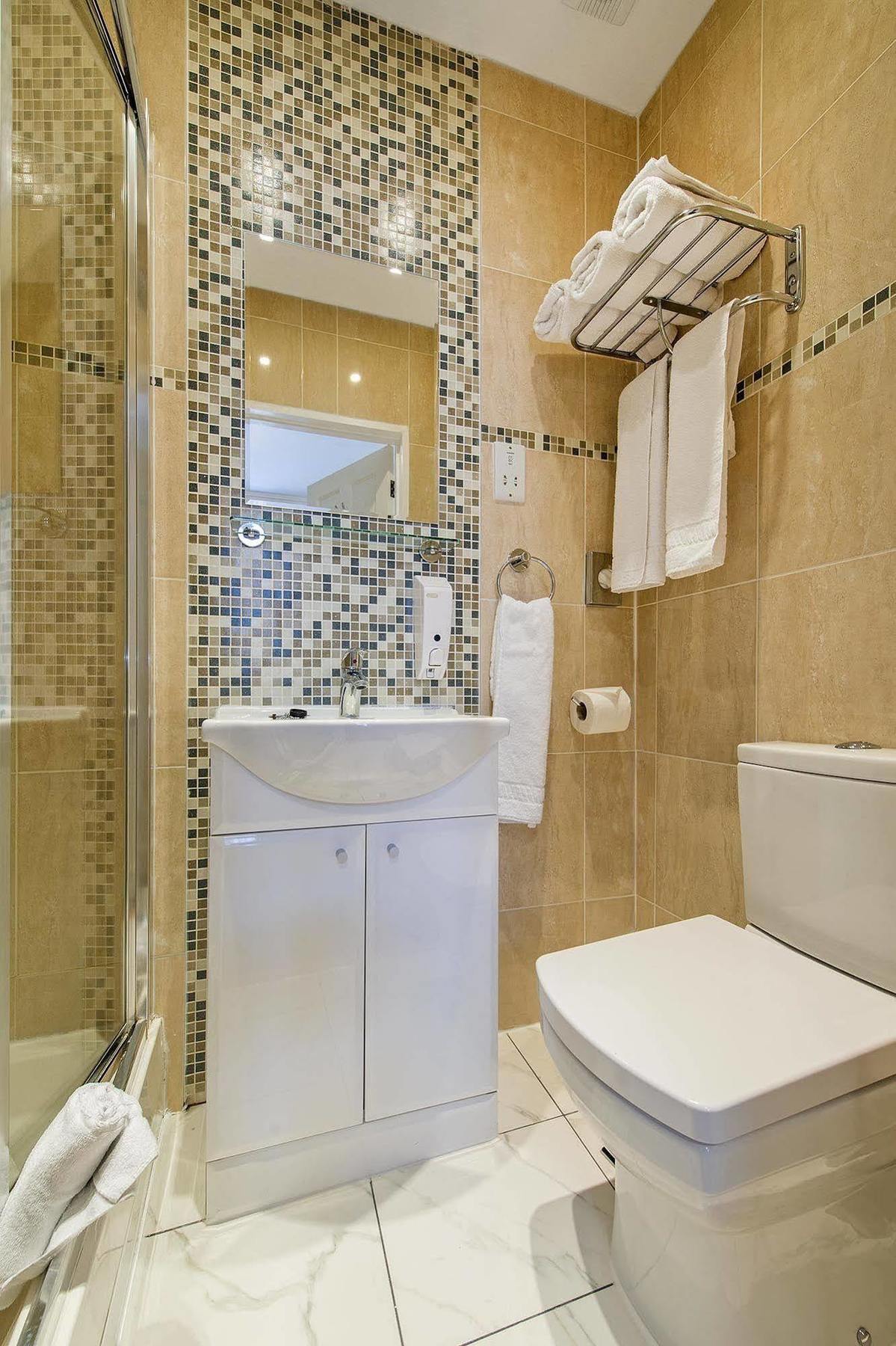 Lidos Hotel London