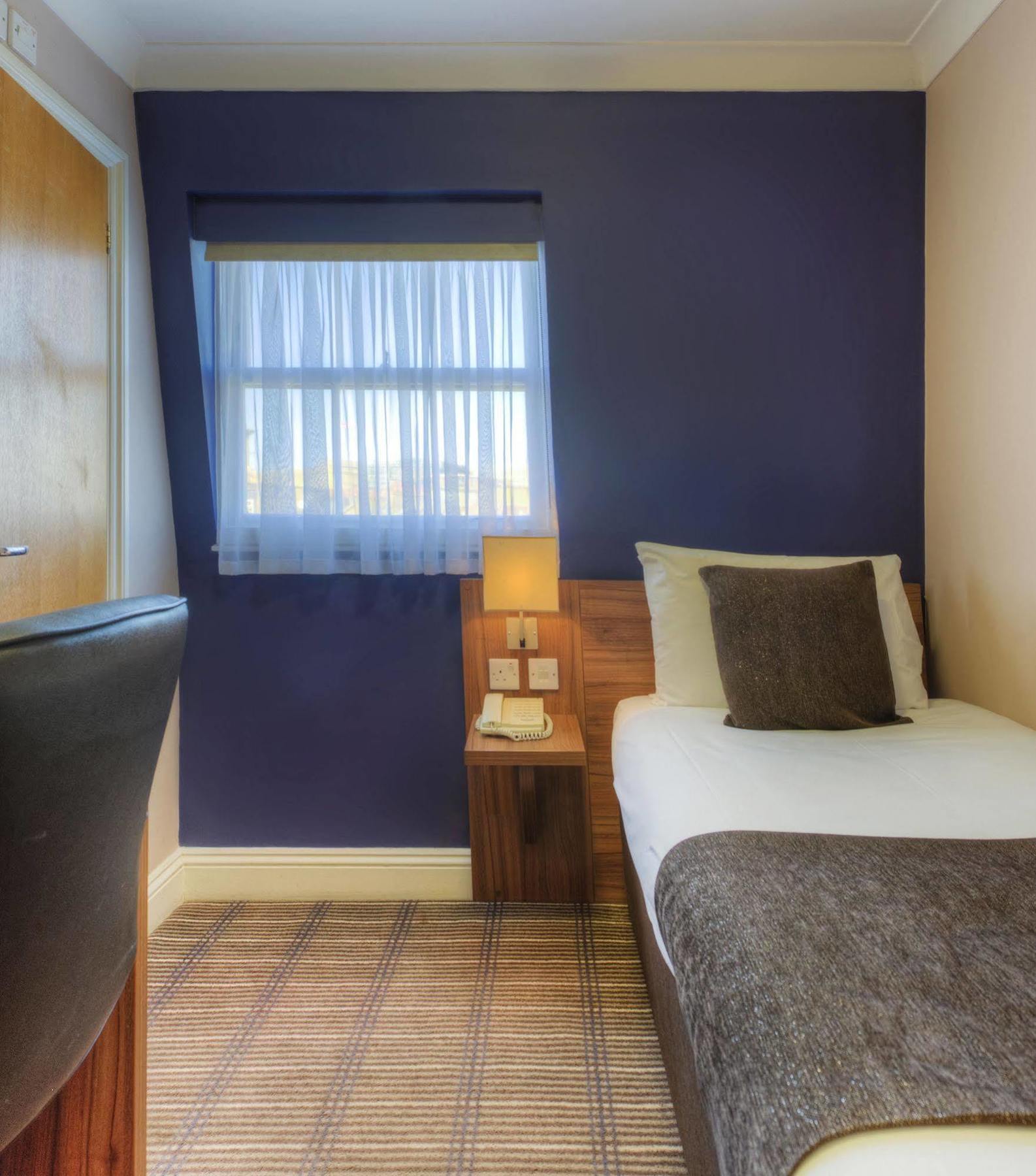 Comfort - Kings Cross Hotel 3*