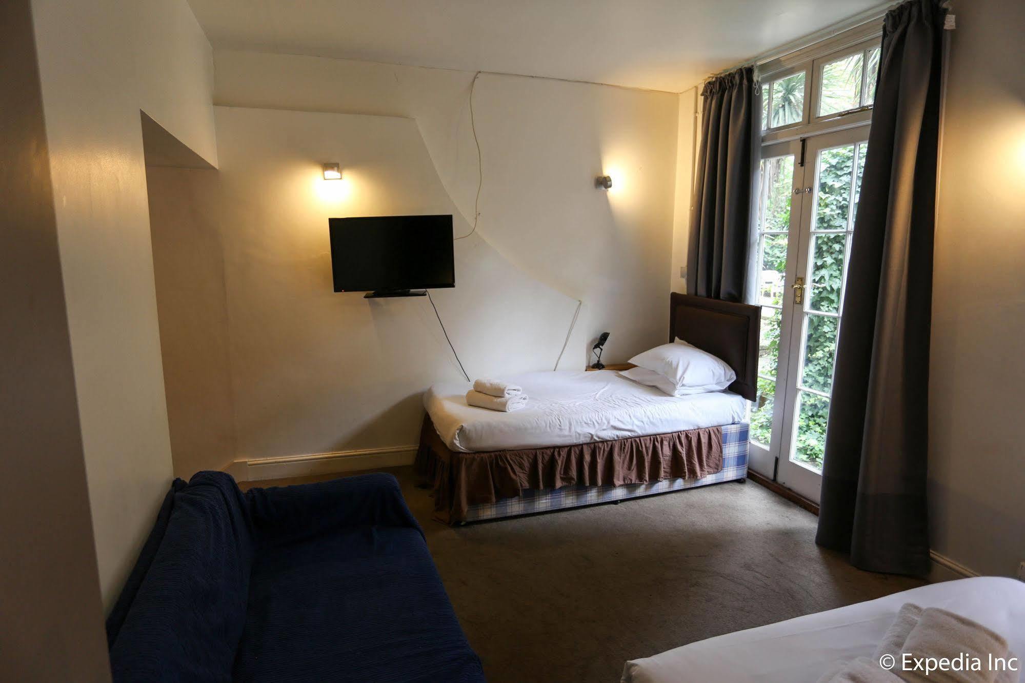 Hotel Swinton 2*