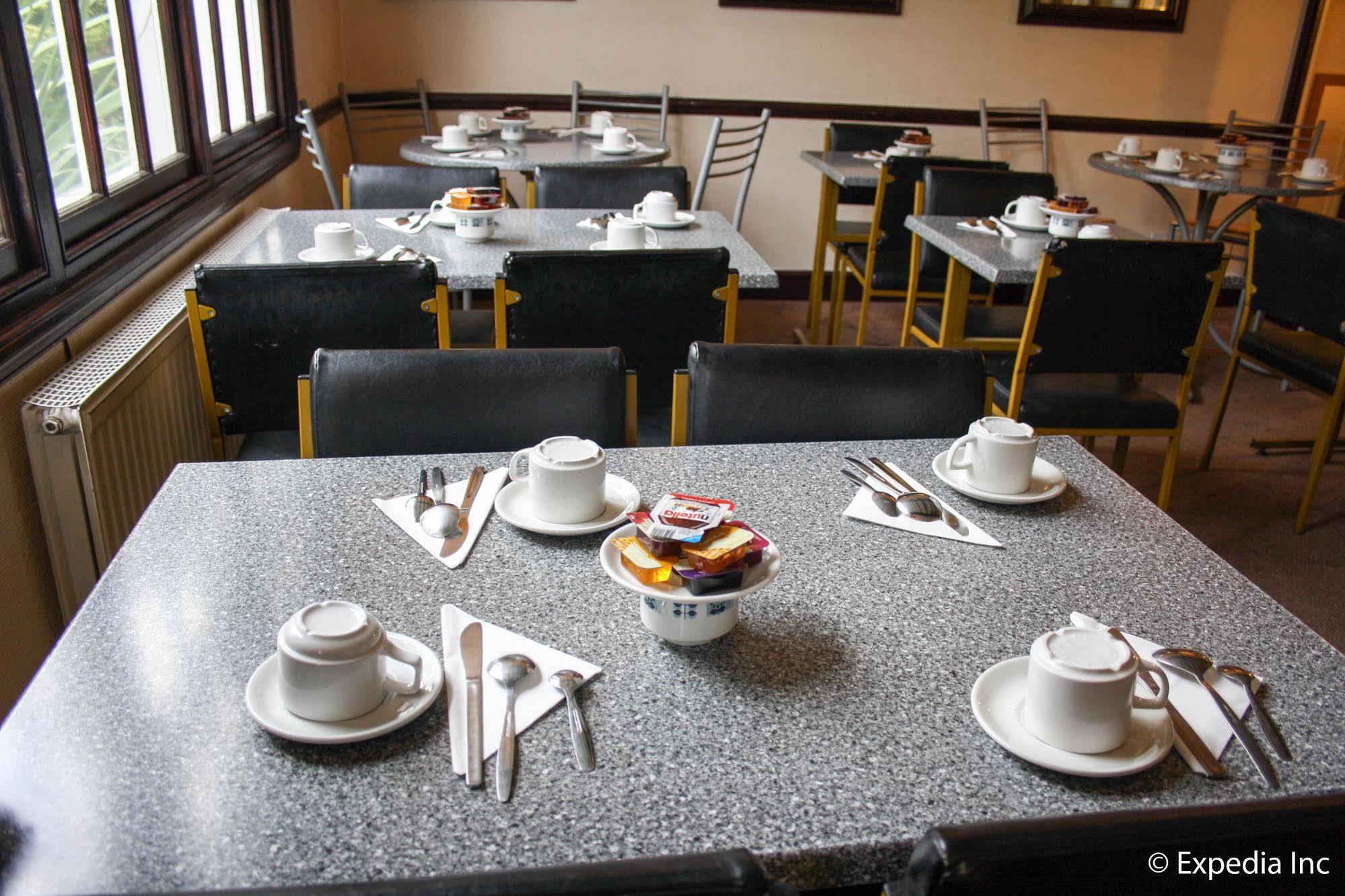 Hotel Swinton 2*