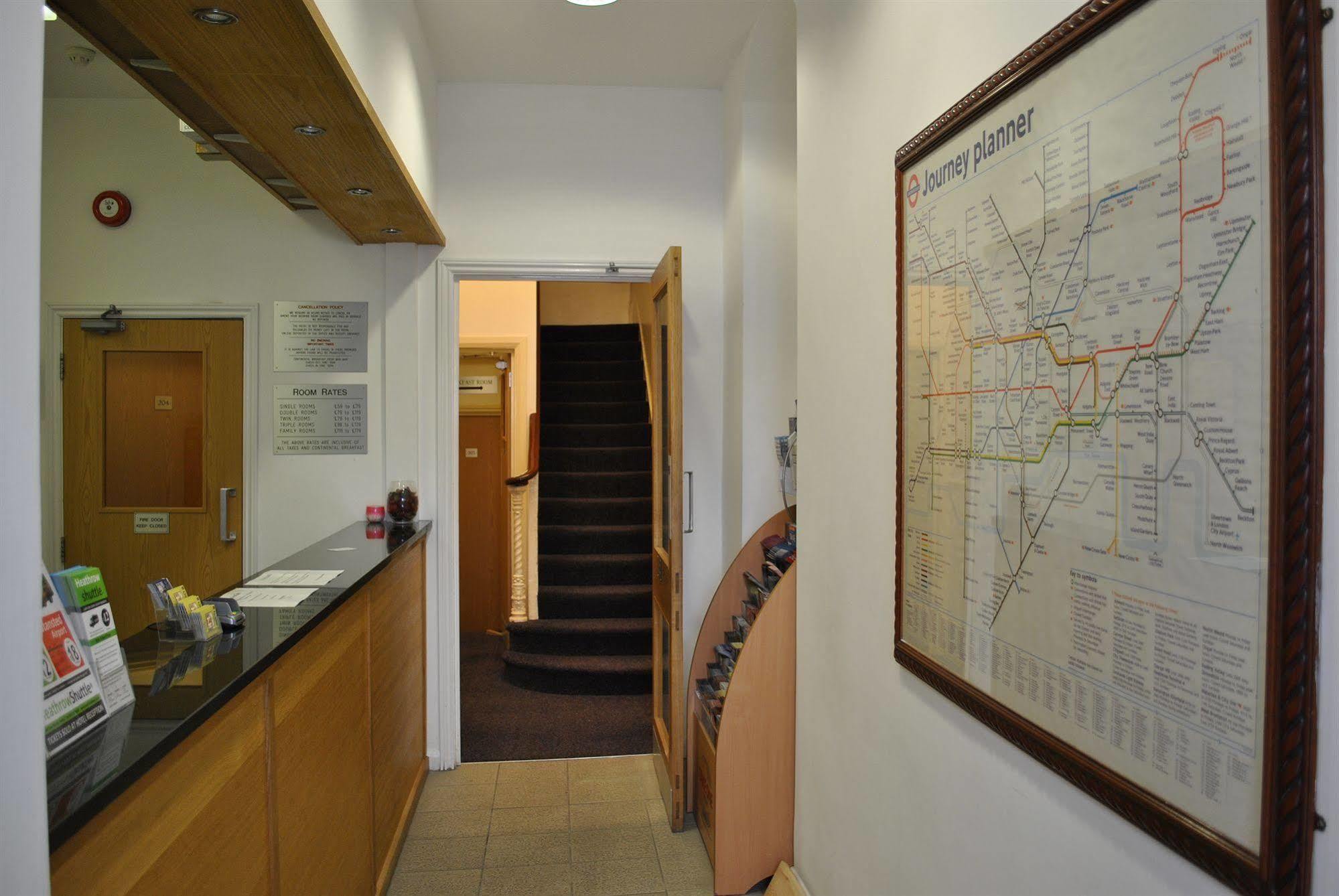 Guest house Carlton London