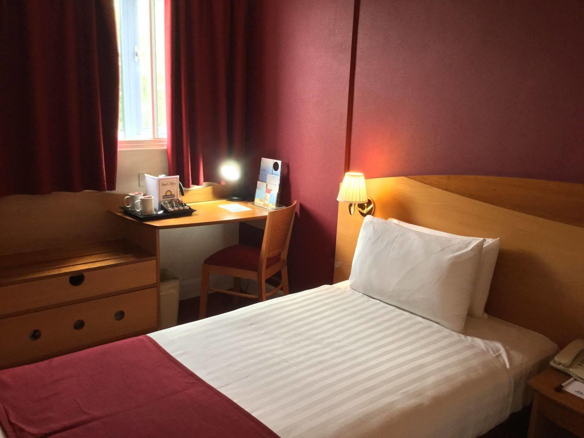 Hotel Waterloo Hub And 3*