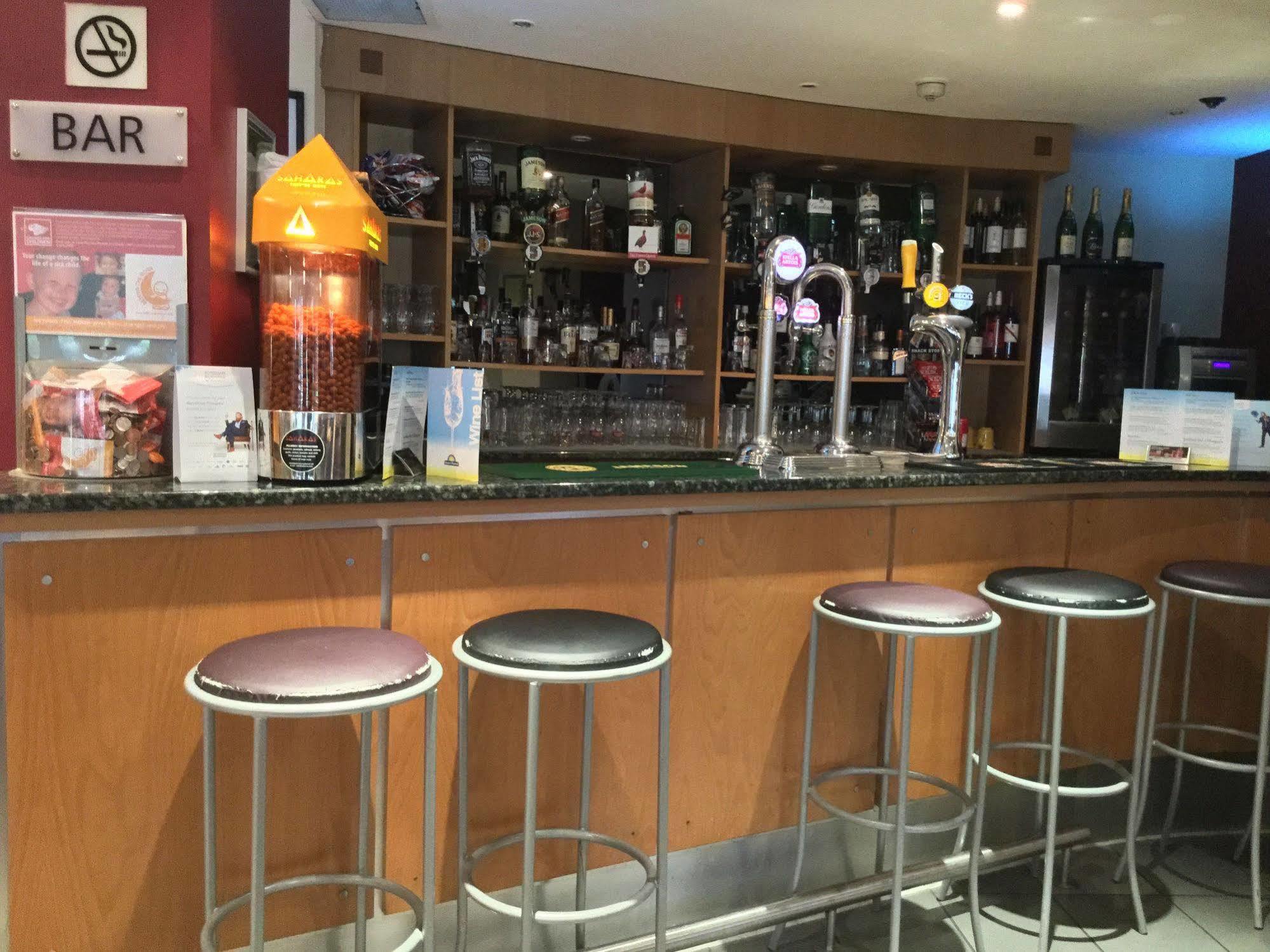 Hotel Waterloo Hub And London