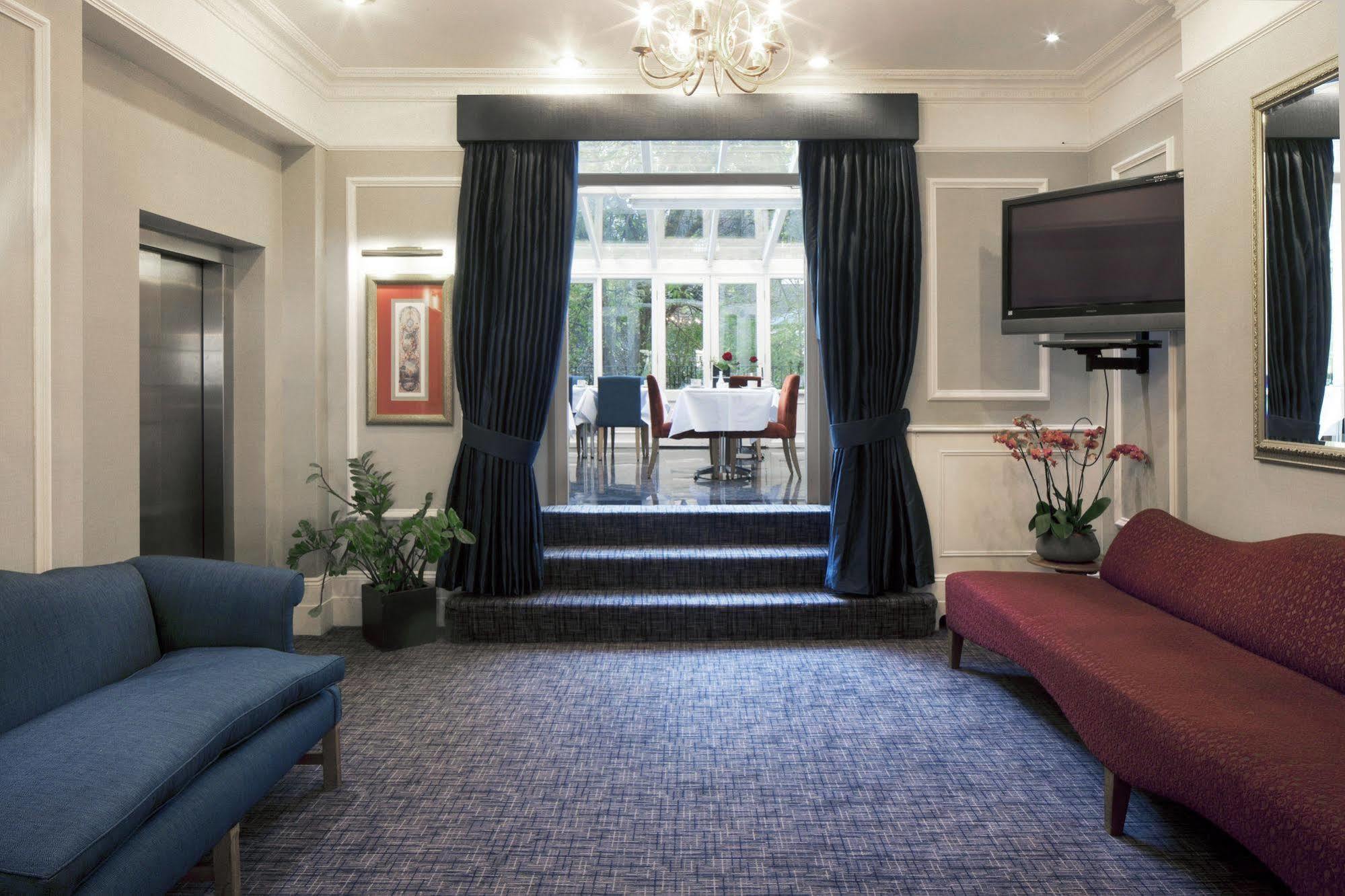 Grange Buckingham Hotel