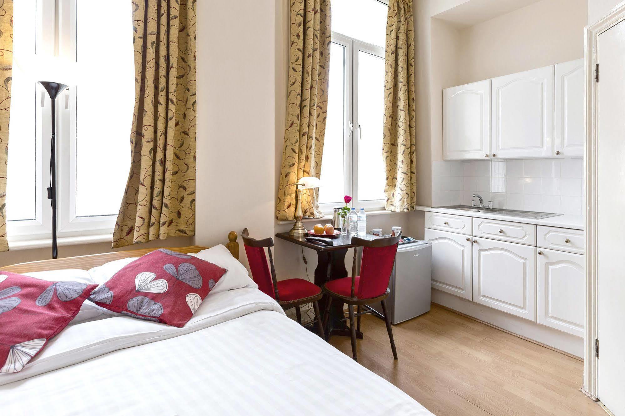 Hotel City London Hotel