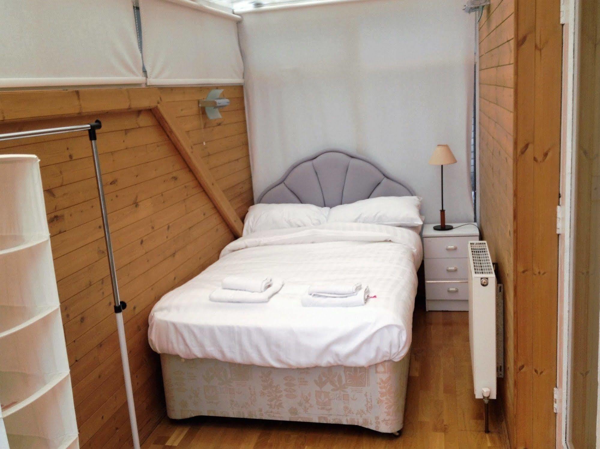 Lägenhetshotell Kensingtoncourt 3*