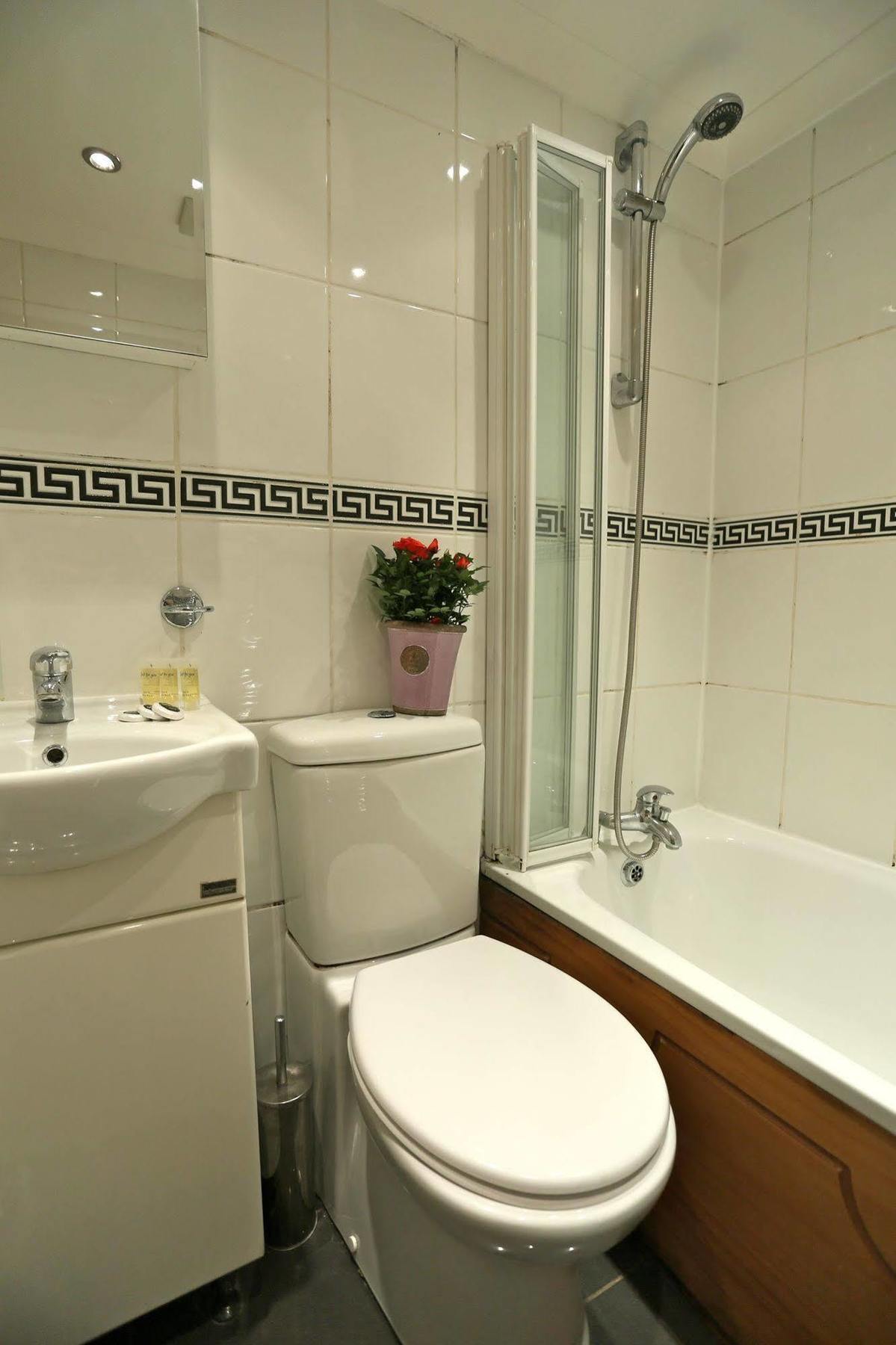 Short Lets In - Angel Apartment