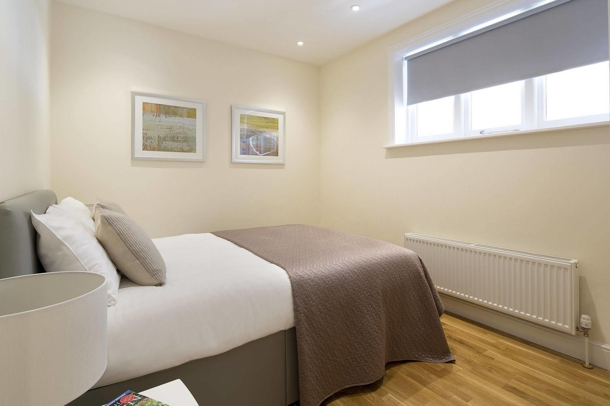 Hammersmith One Apartment *