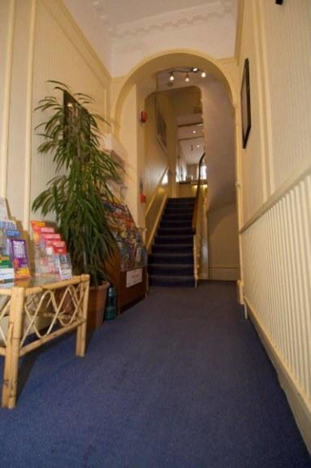 Hotel Hadleigh 3*