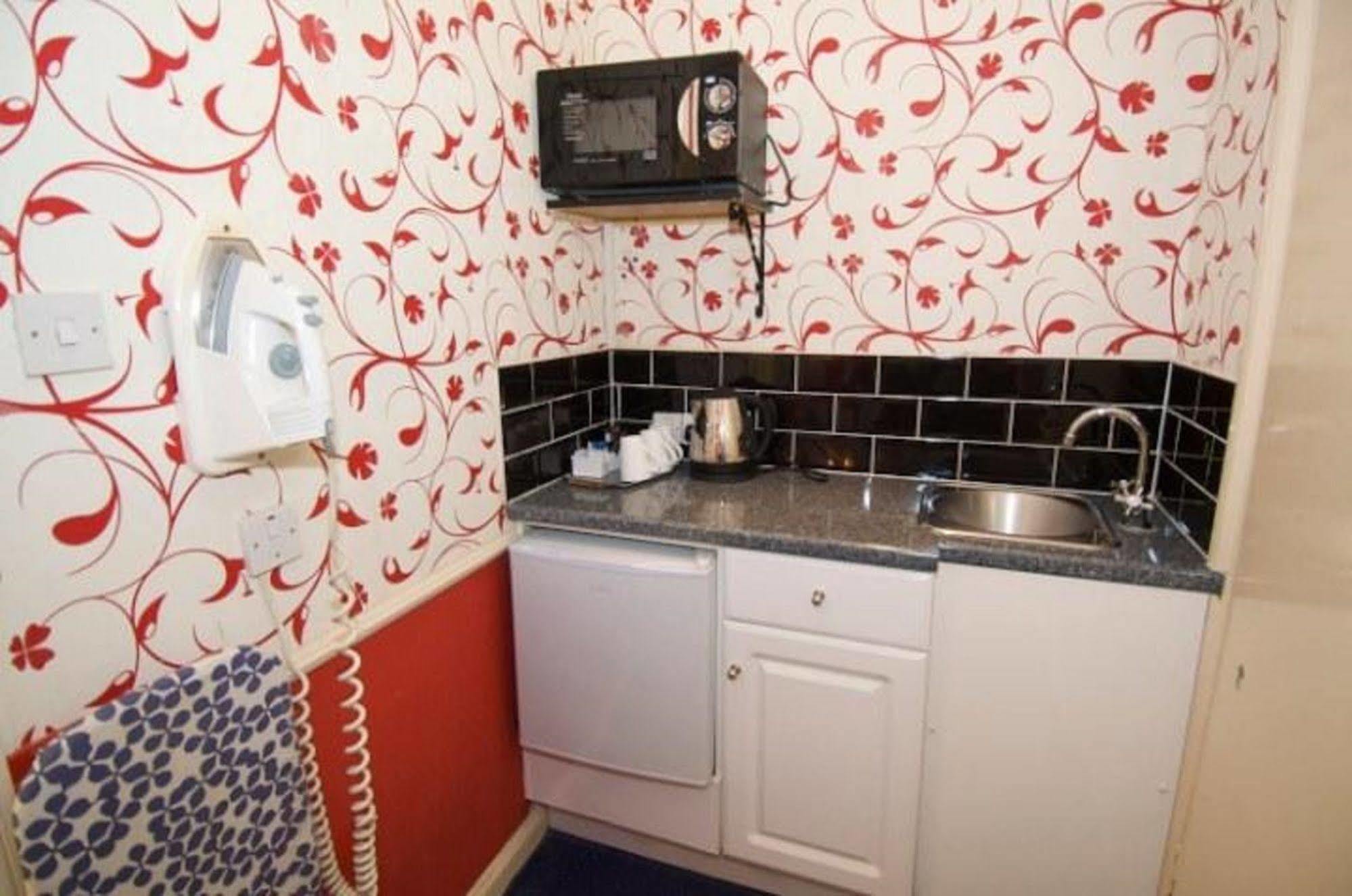 Hotel Hadleigh 3*