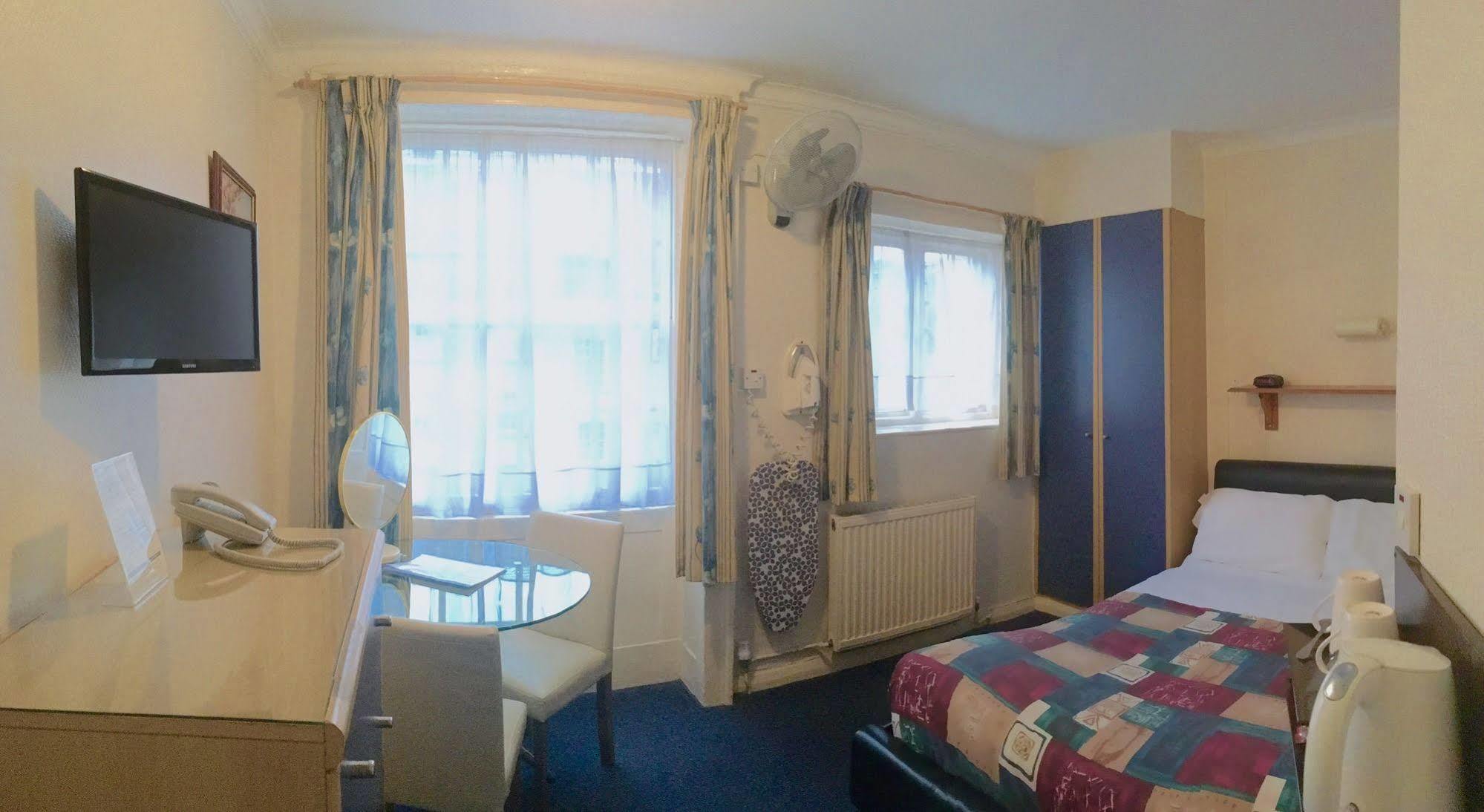 Hotel Hadleigh London