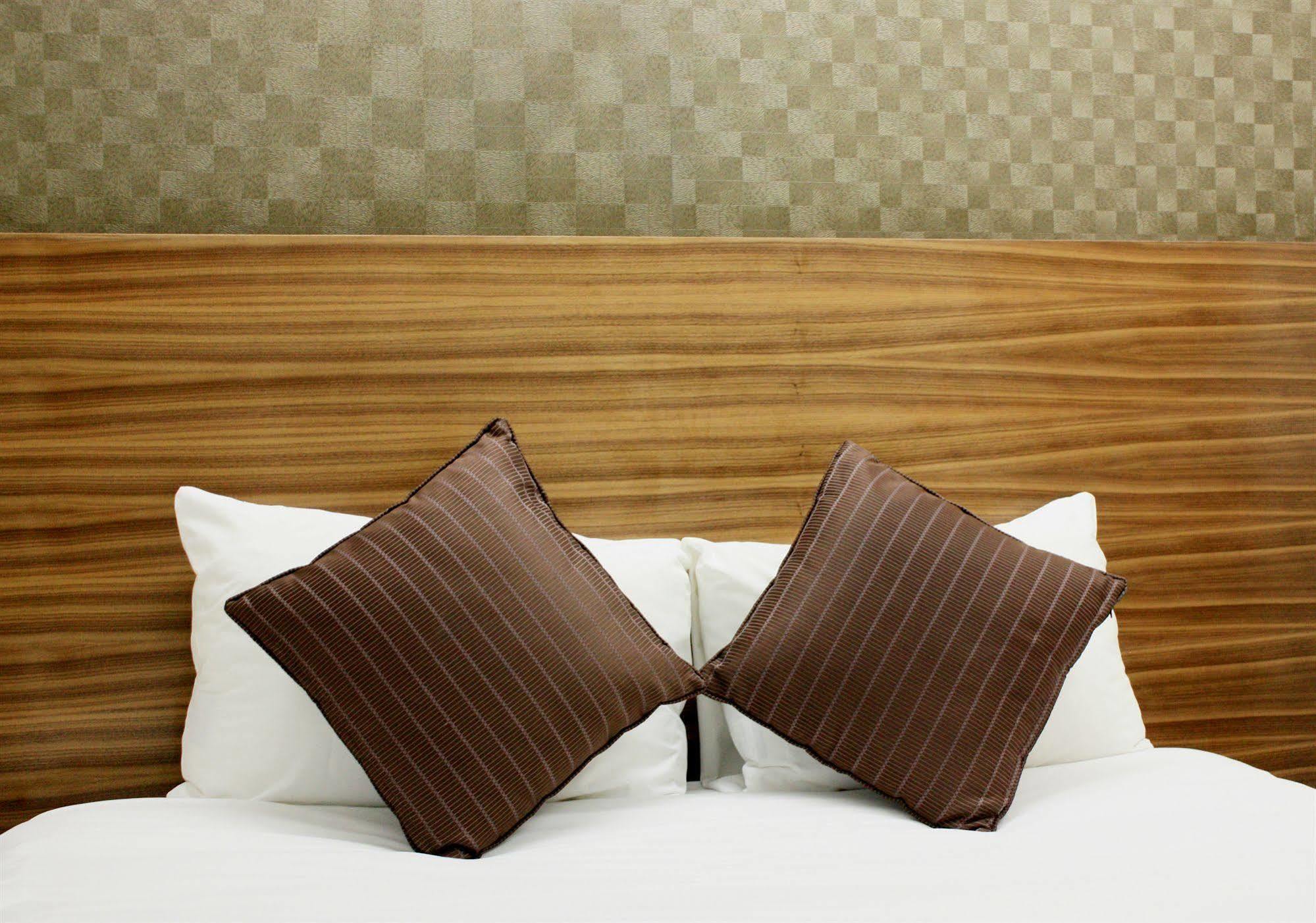 The Park Hotel 2*