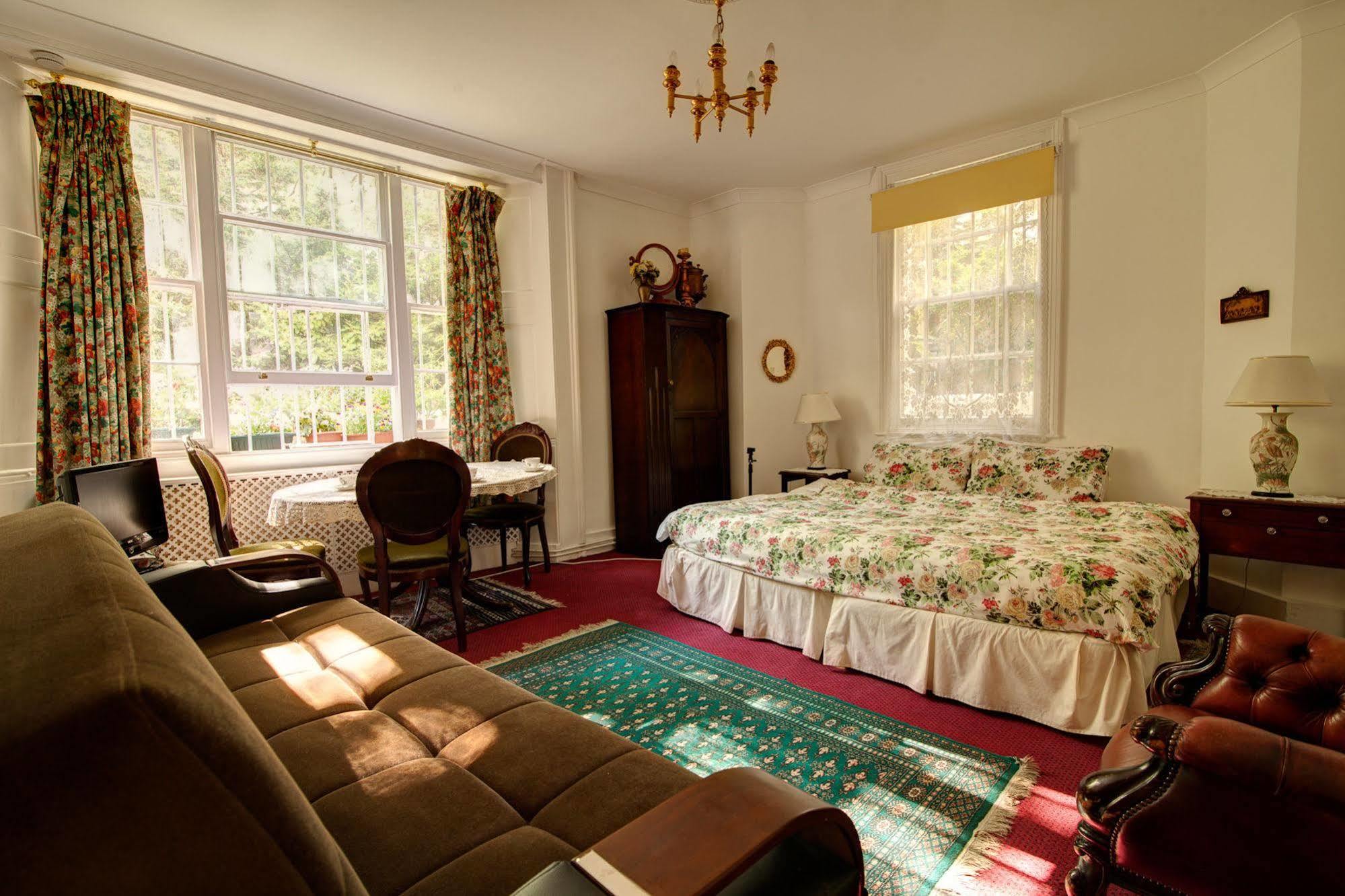 Bed & Breakfast Dawson Place, Juliette's