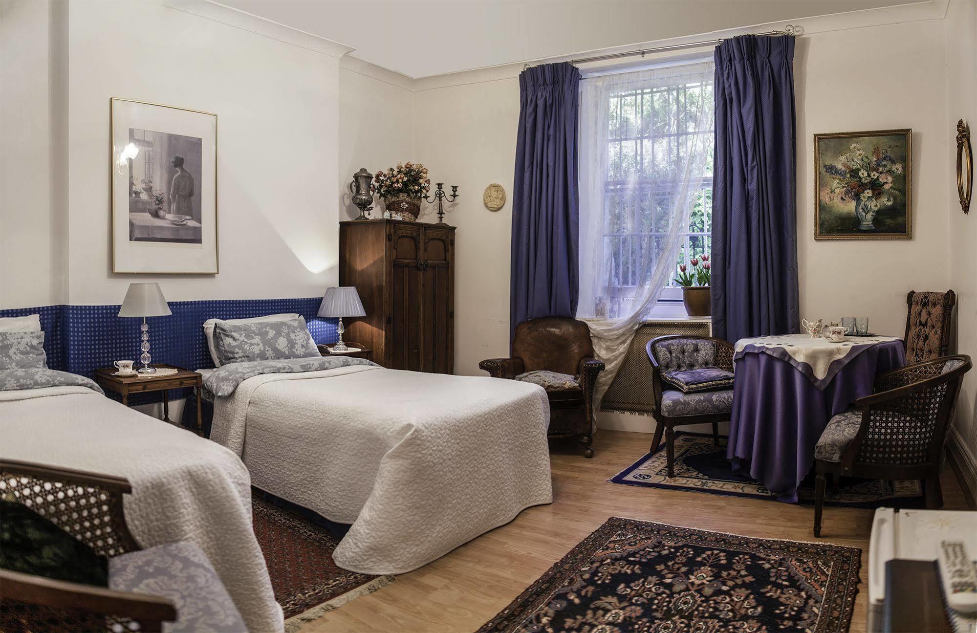 Dawson Place, Juliette's Bed & Breakfast 3*