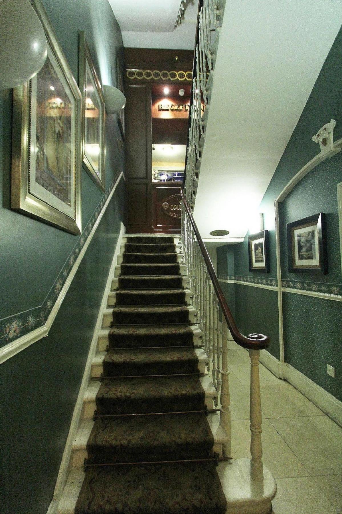 Opulence Boutique 4*