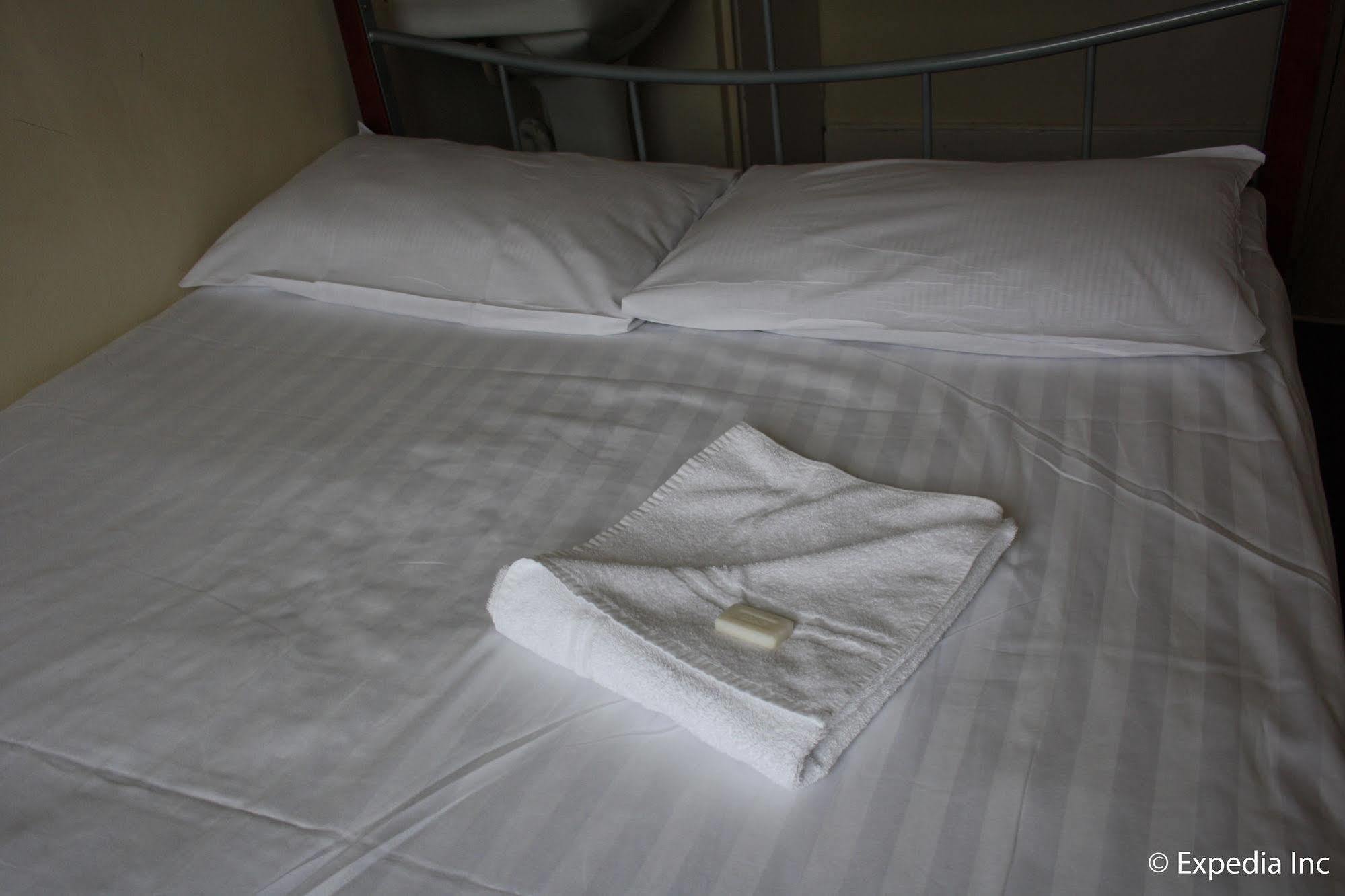 Daisy Guest house London
