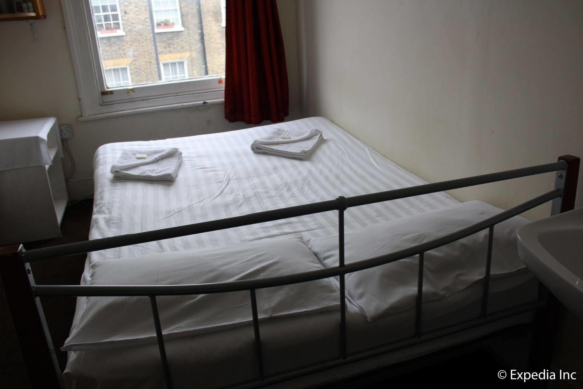 Daisy Guest house London
