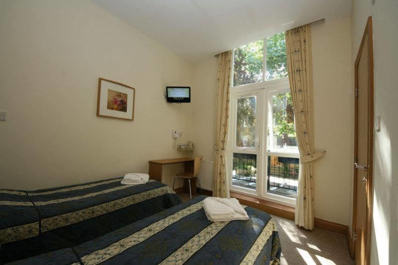 St Joseph Hotell 2*