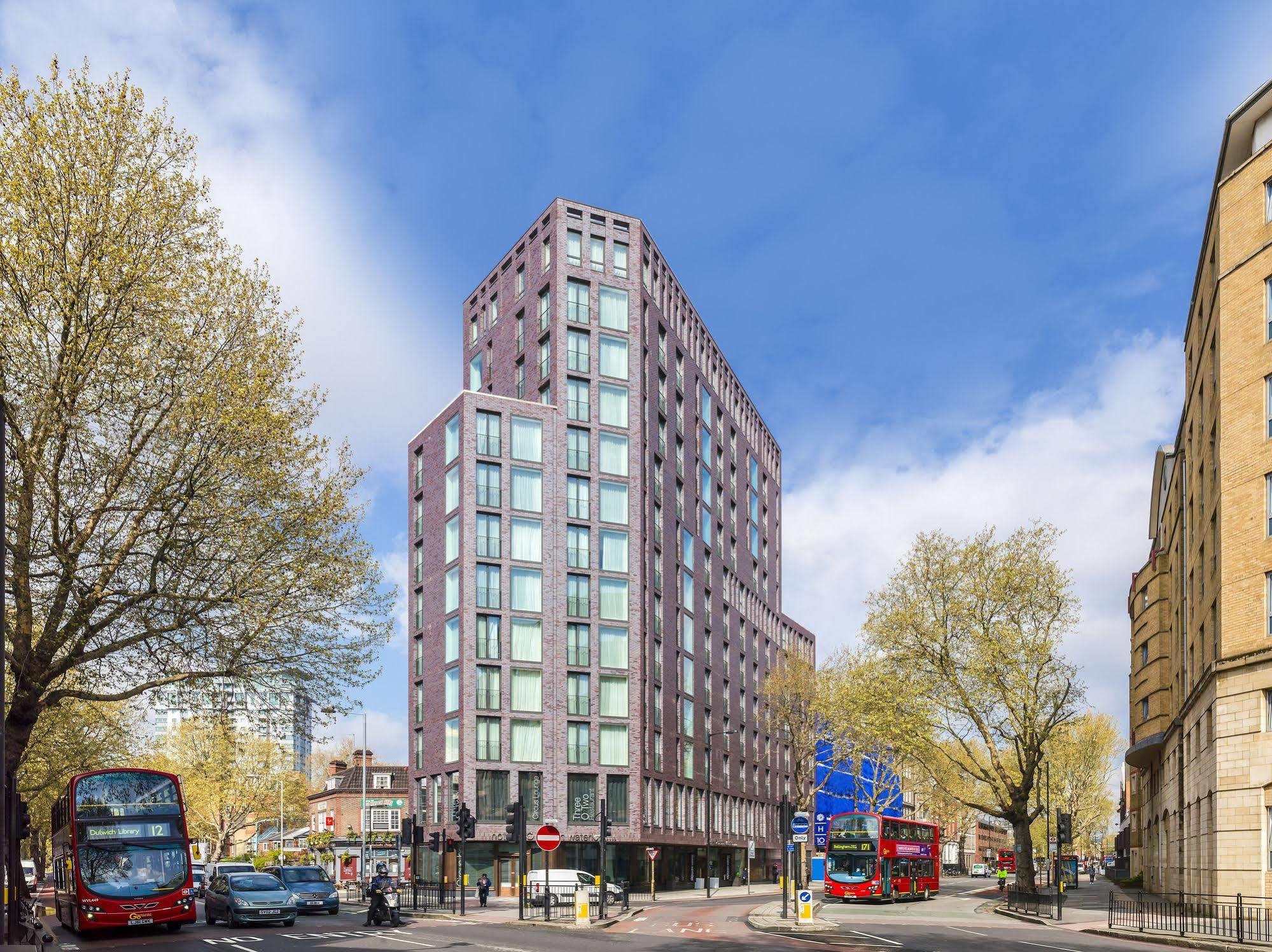 H10 Waterloo Hotel