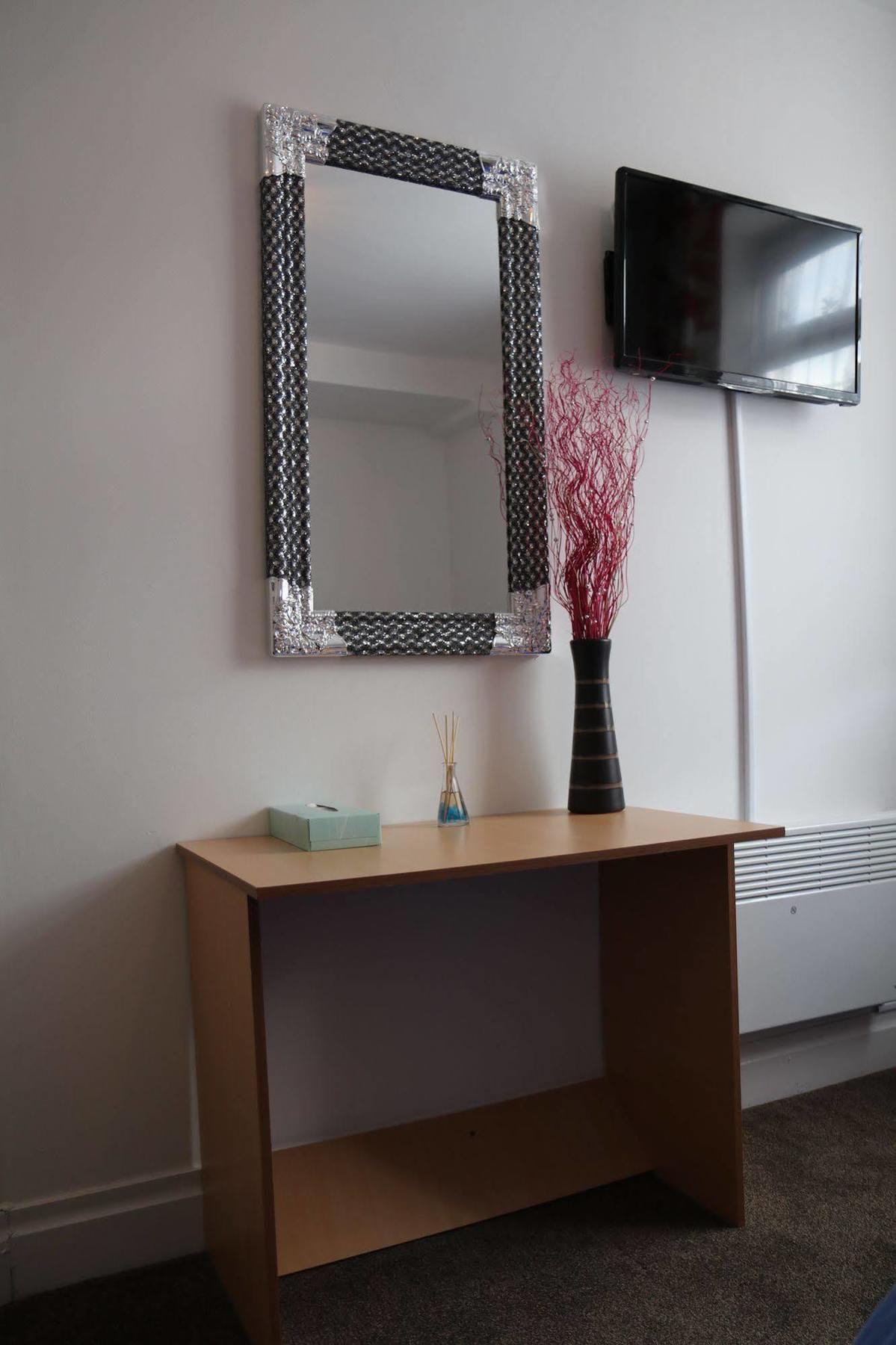 Metro House Star Hotel 2*