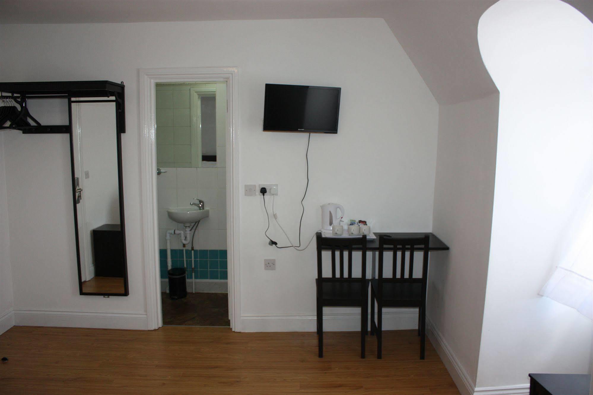 Hotel Park @ Finsbury Park London