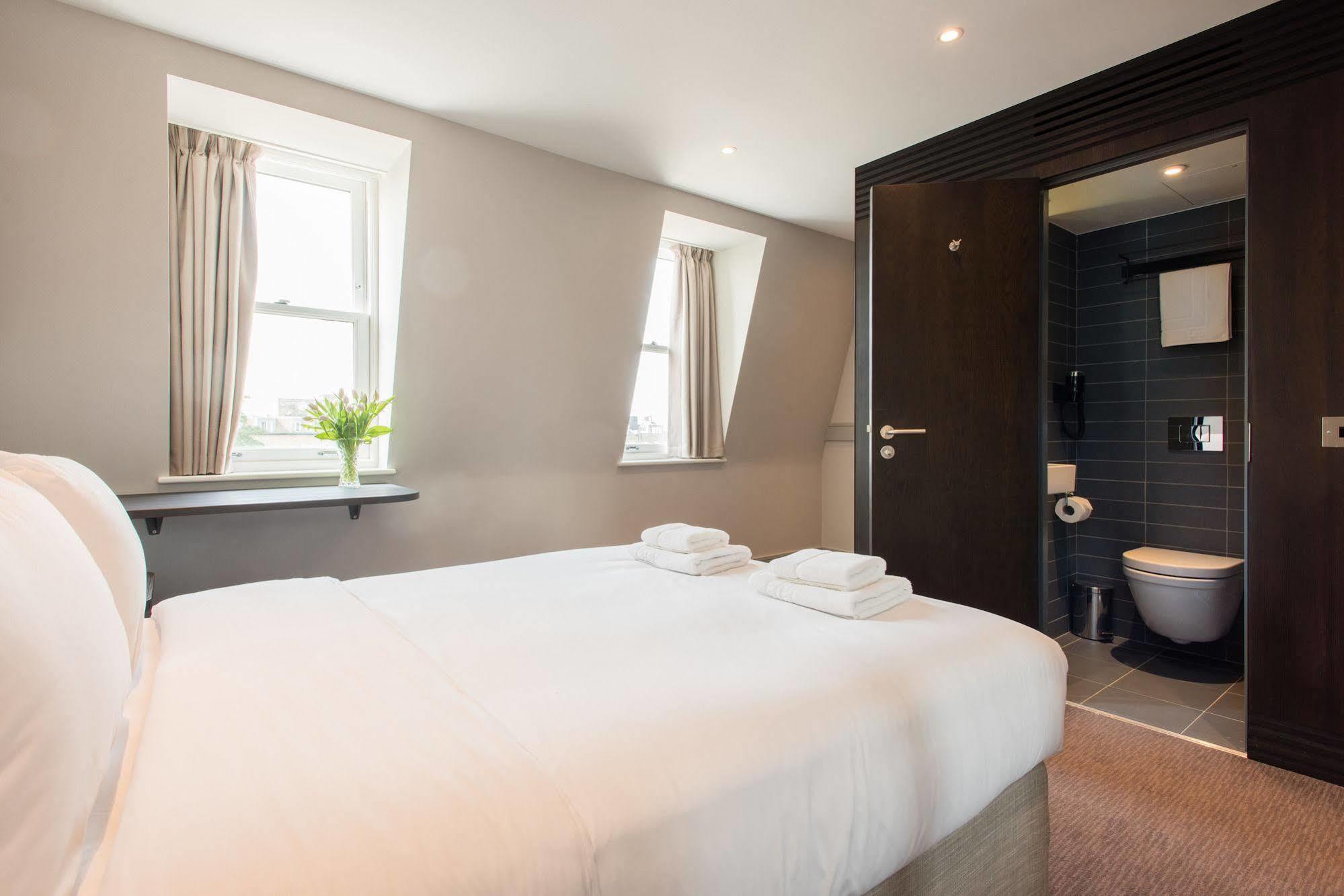 Hotel Mowbray Court London