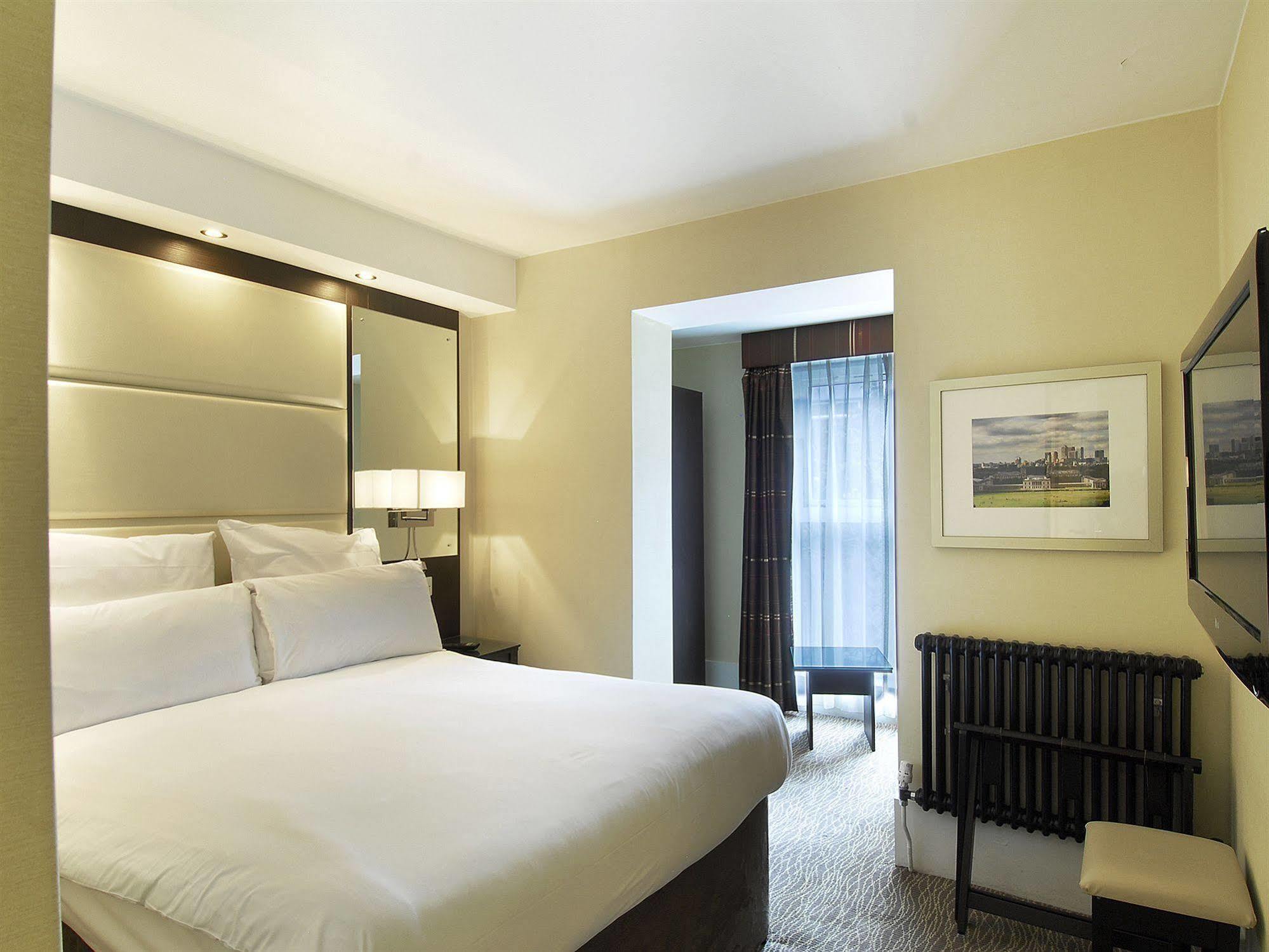Hotel Grand Royale Hyde Park