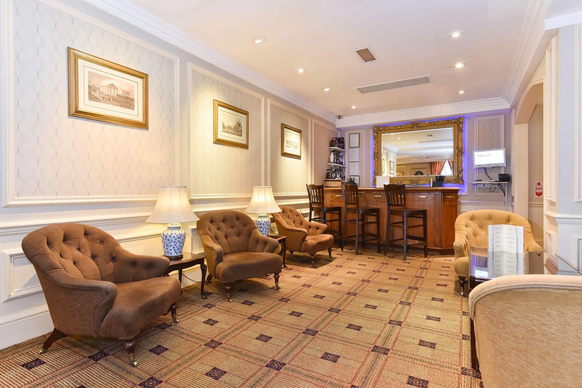 Hotel Park Lane Mews 4*