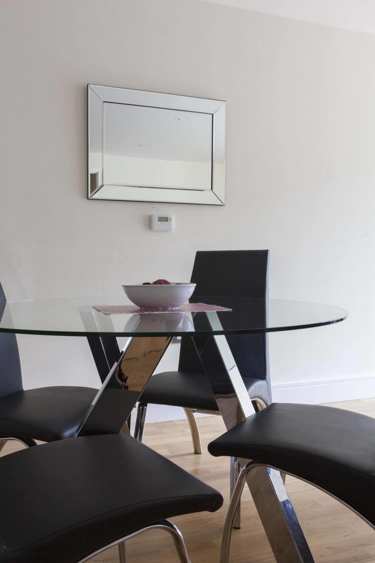 Lanterns Court By Bridgestreet Apartment