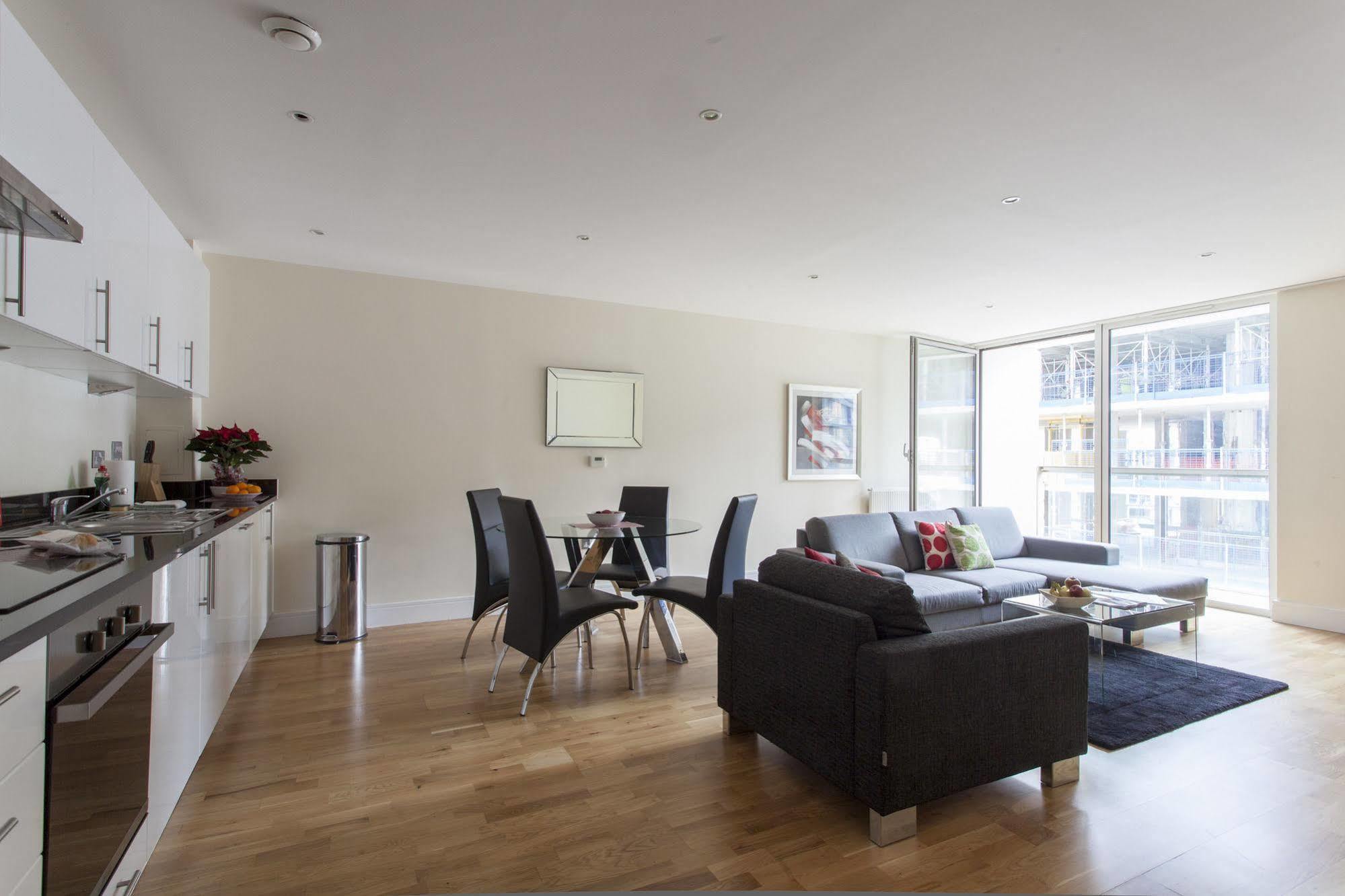 Lanterns Court By Bridgestreet * London