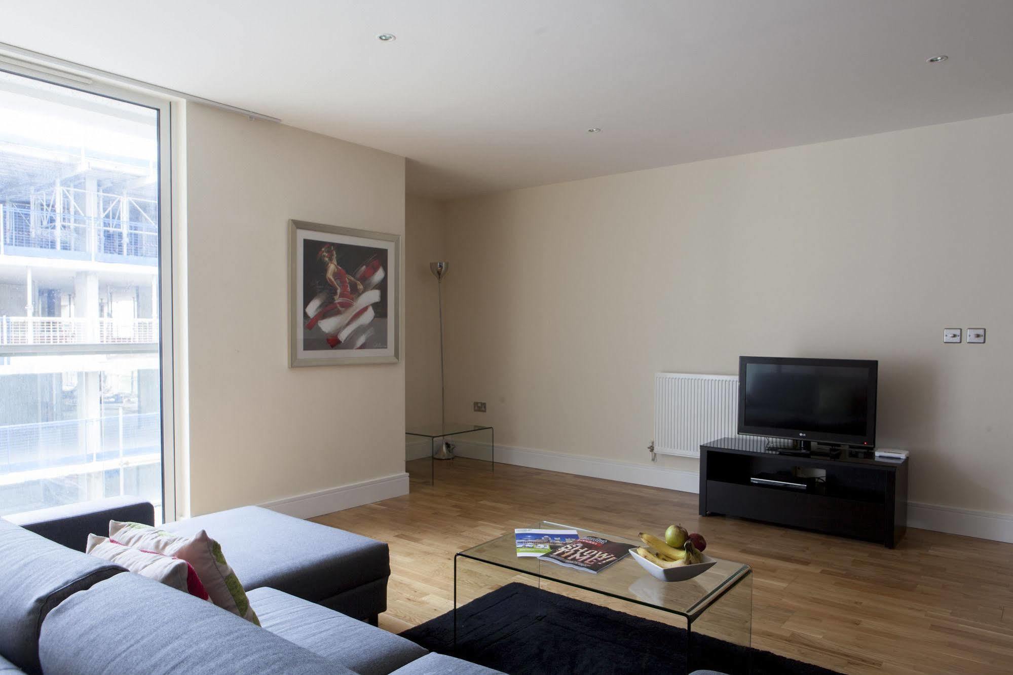 Apartment Lanterns Court By Bridgestreet London