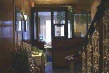 Apartment Palace Court London