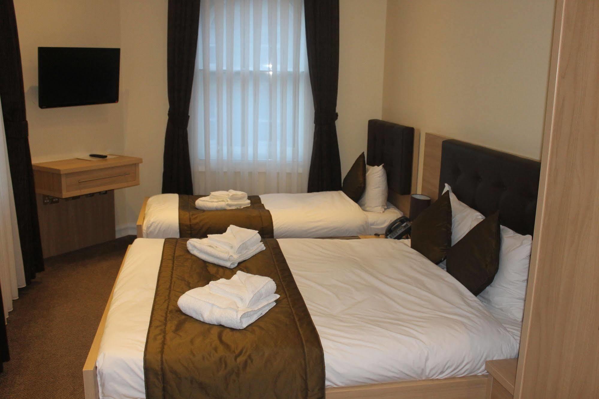 The Shoreditch 3*