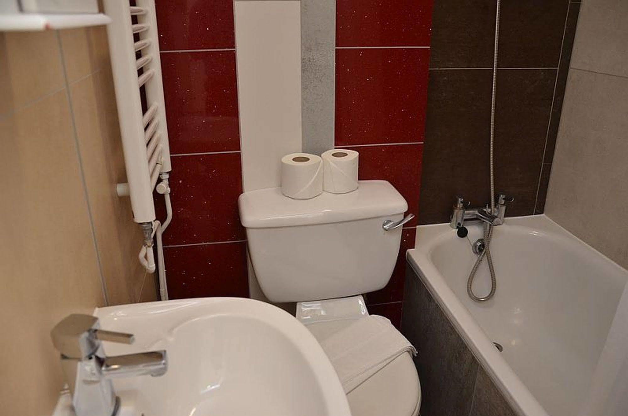 Hyde Park Apartment *