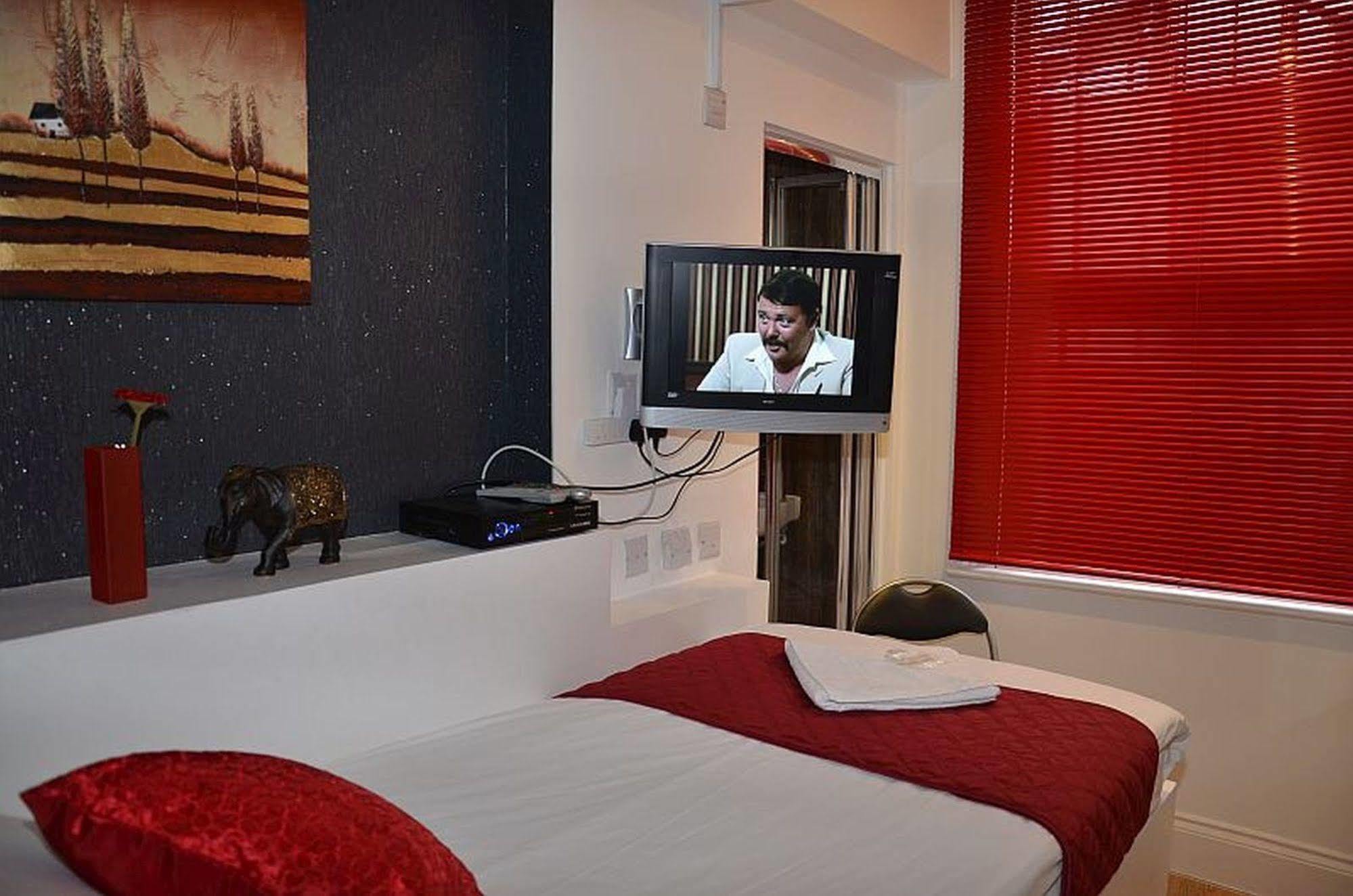 Hyde Park Apartment