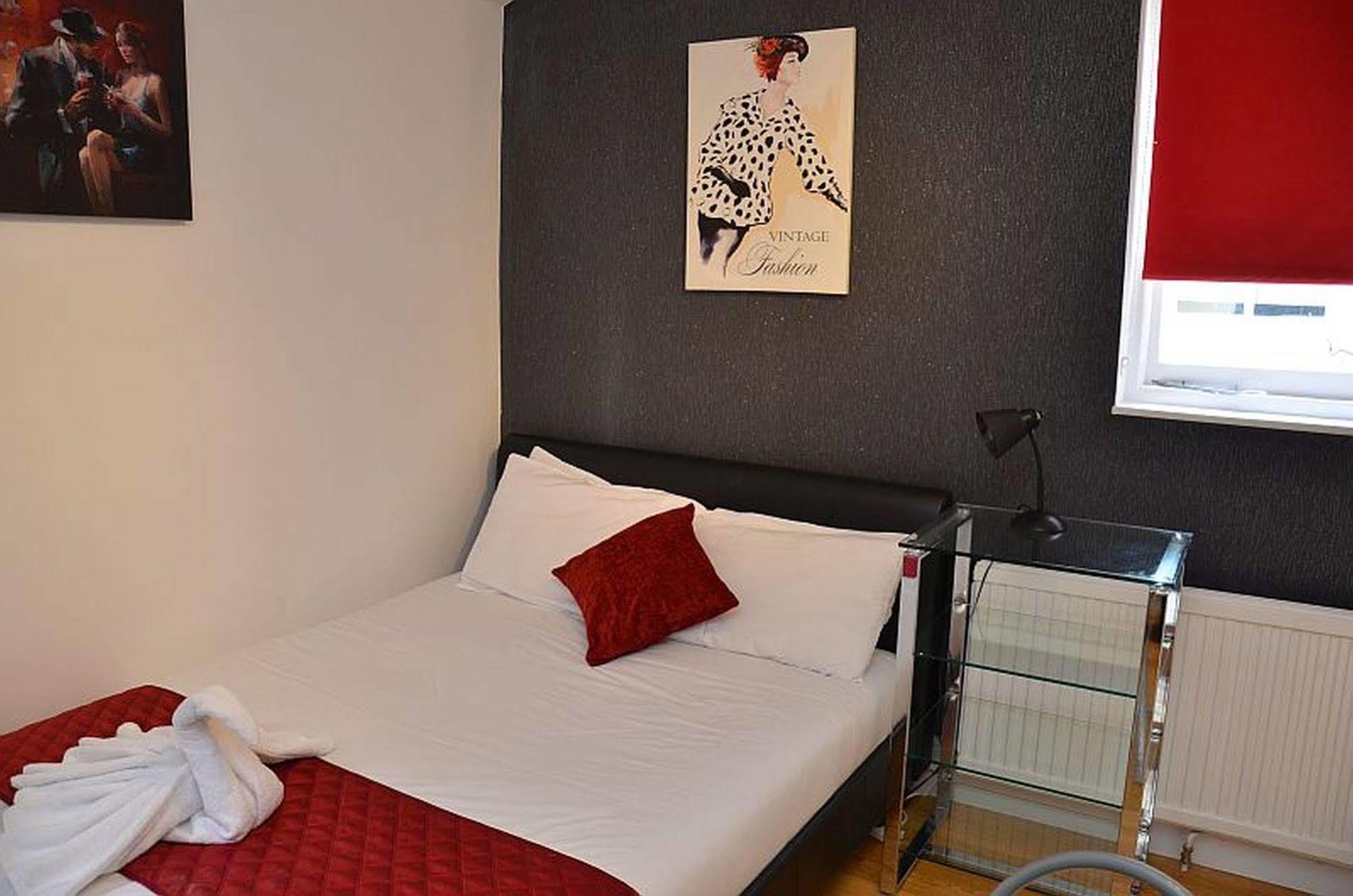 Hyde Park Apartment London