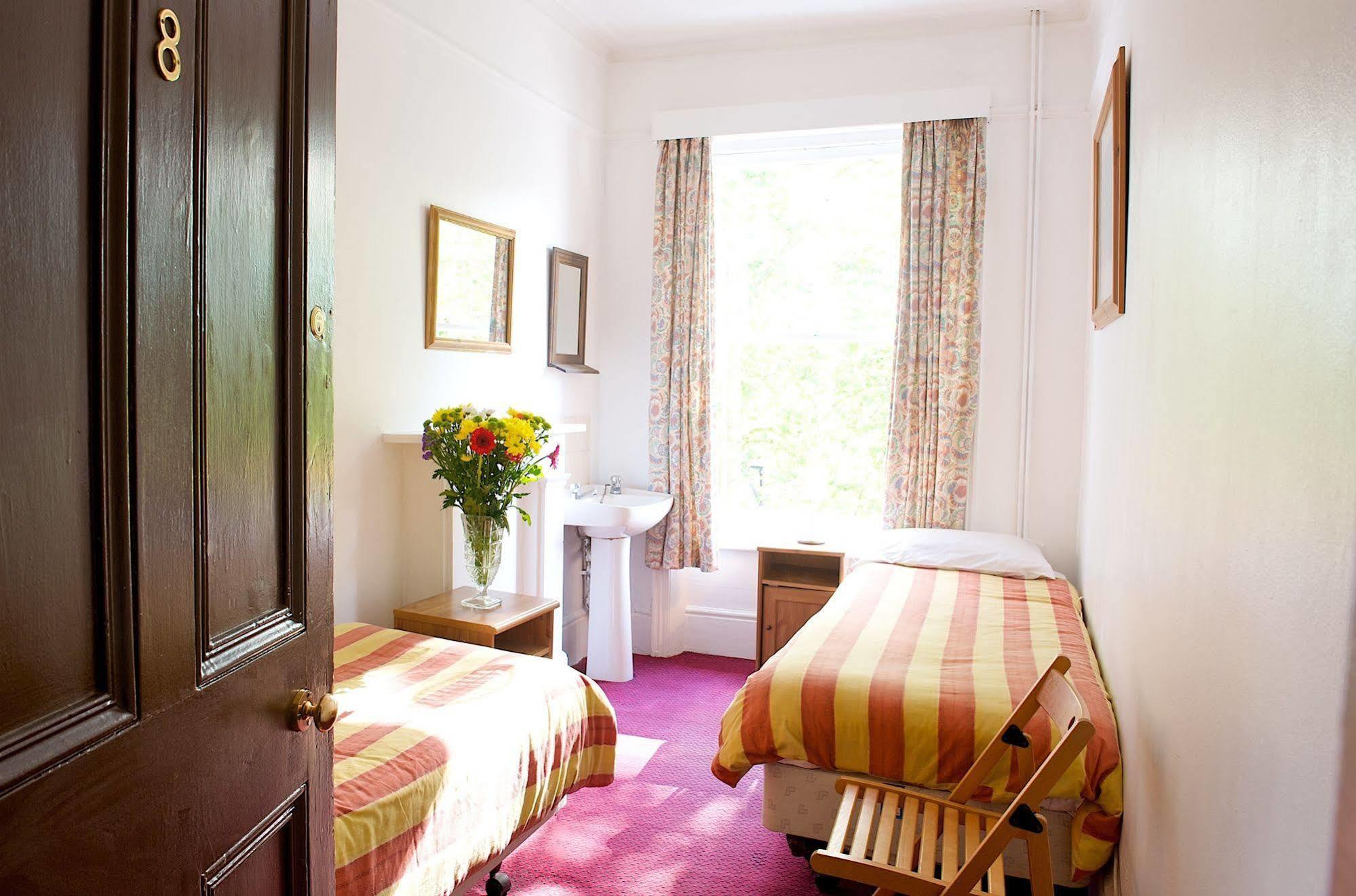 Curzon House 2* London