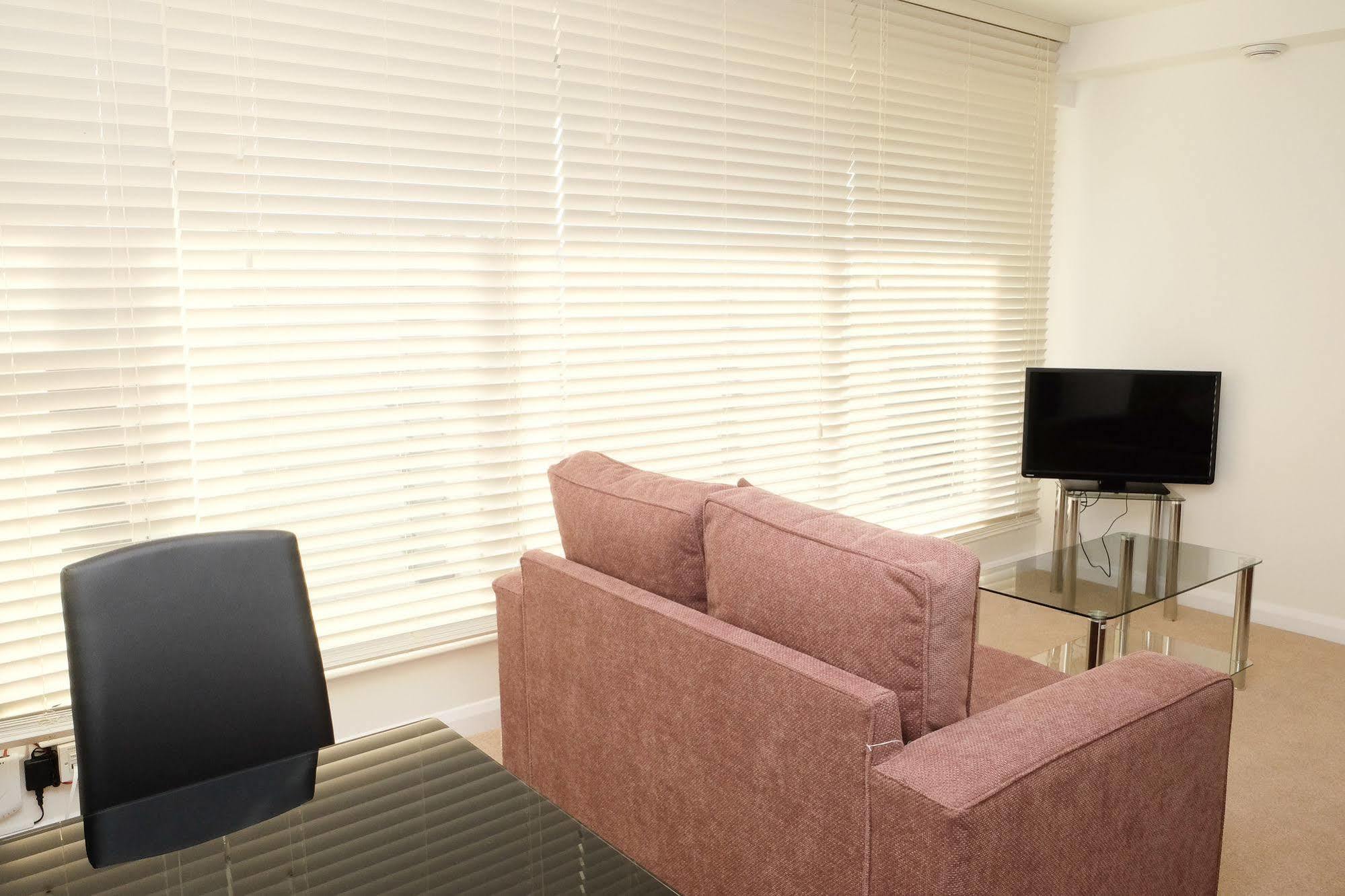 Apartment Access Kensington Olympia London