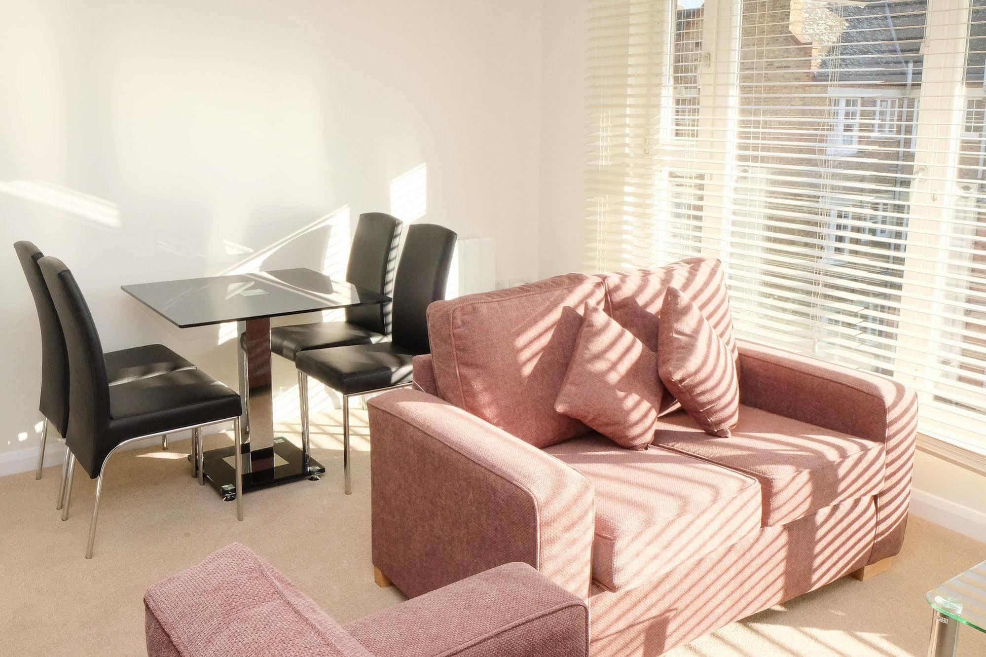 Apartment Access Kensington Olympia
