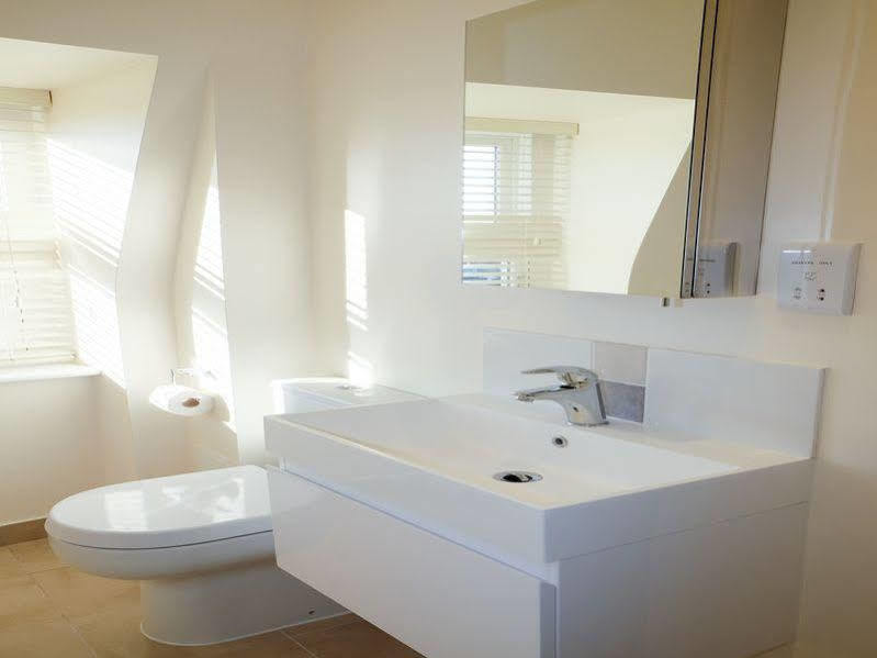 Apartment Access Kensington Olympia London