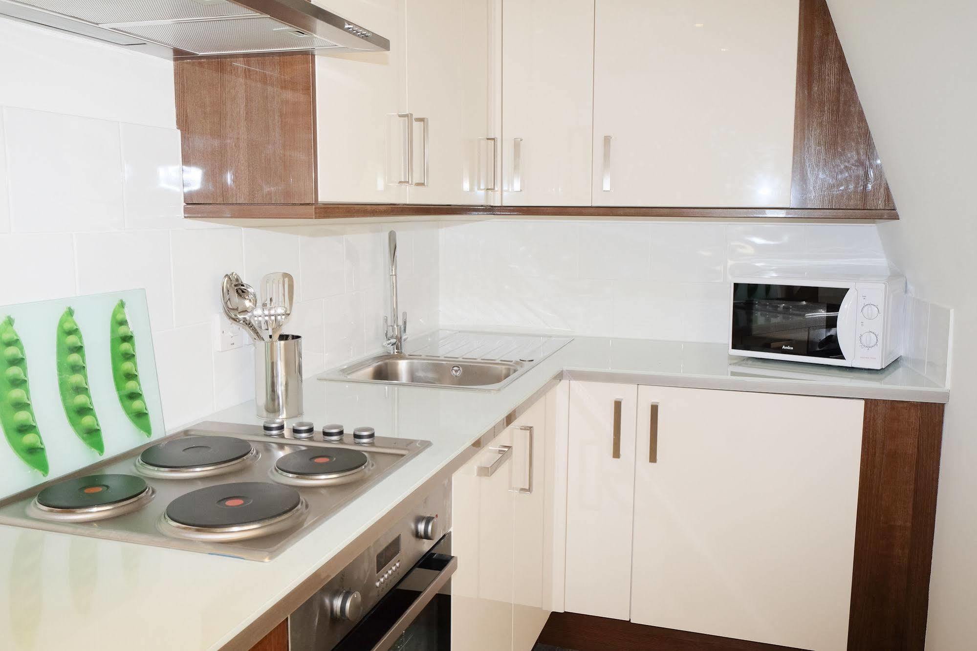 Access Kensington Olympia Apartment London