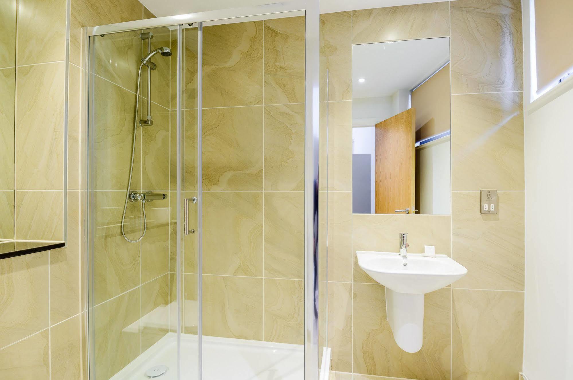 Tooley Street By Viridian Apartment London