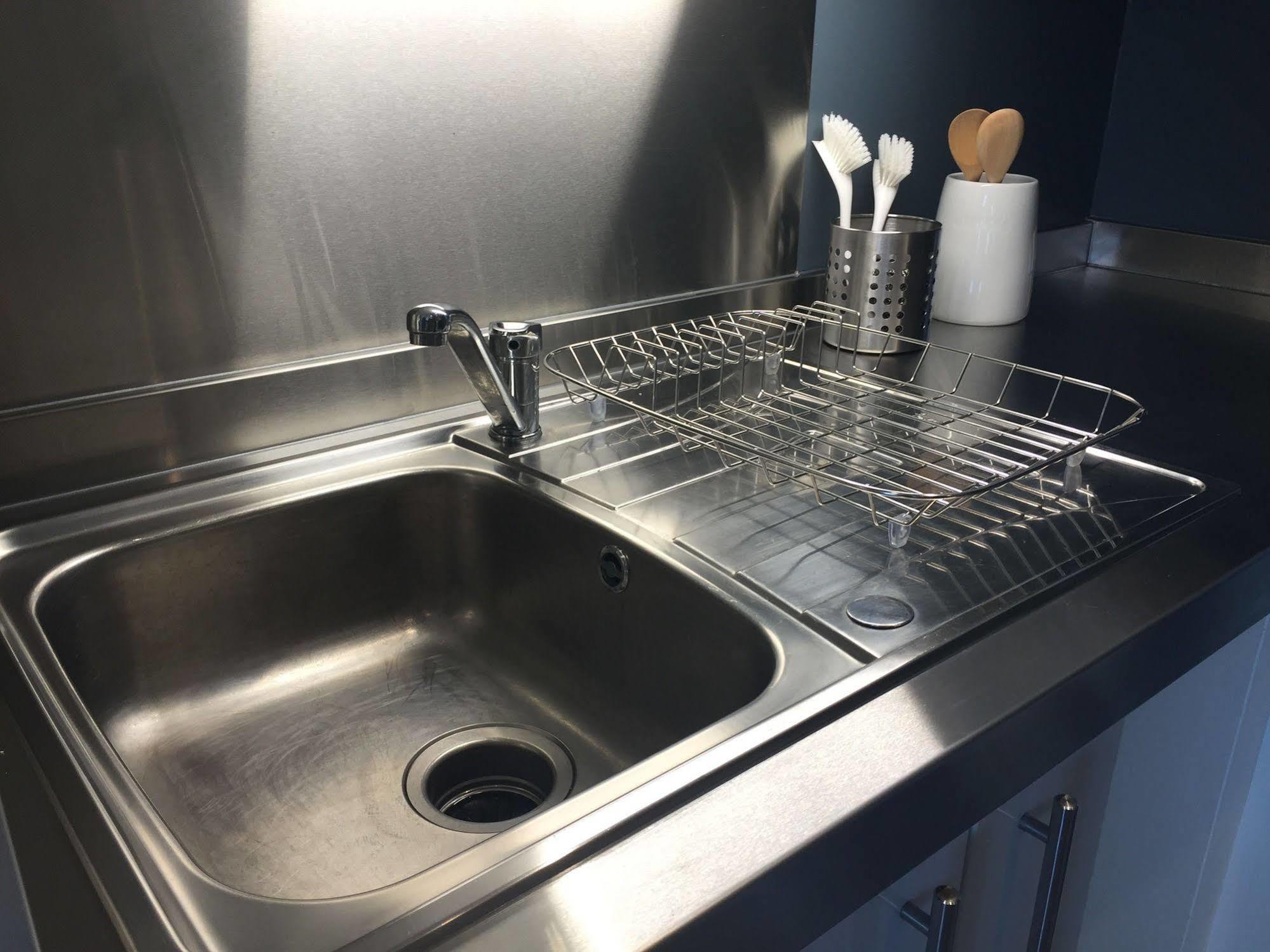 Apartment Seagull Lane Serviced London