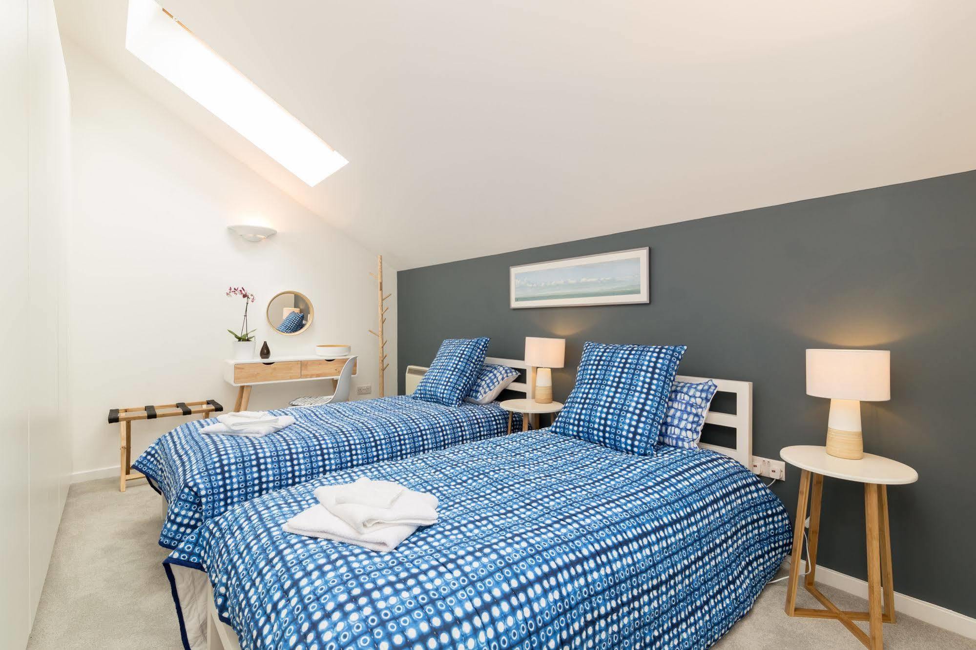 Apartment Seagull Lane Serviced