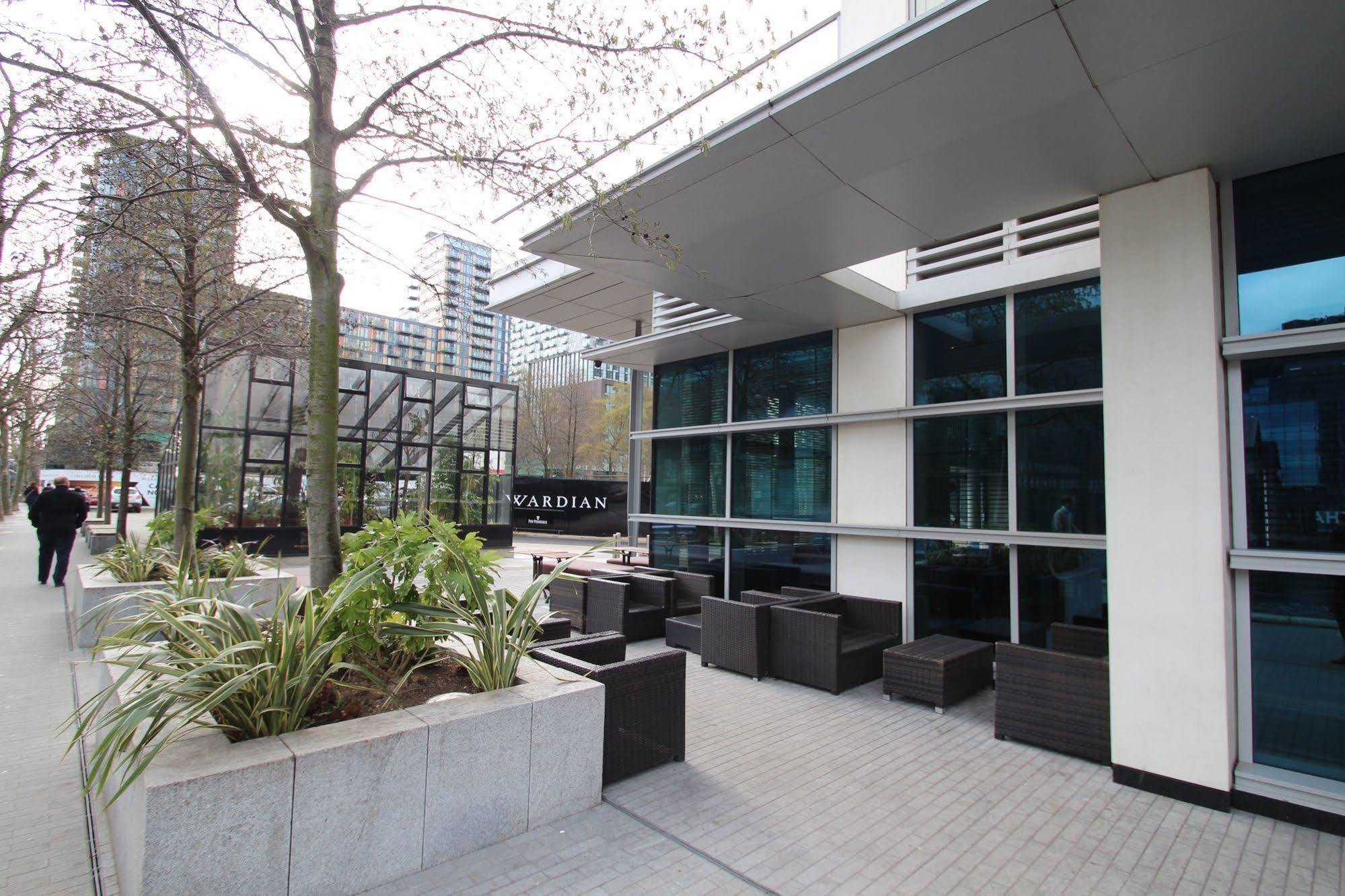 Protem Lincoln Plaza Apartment *