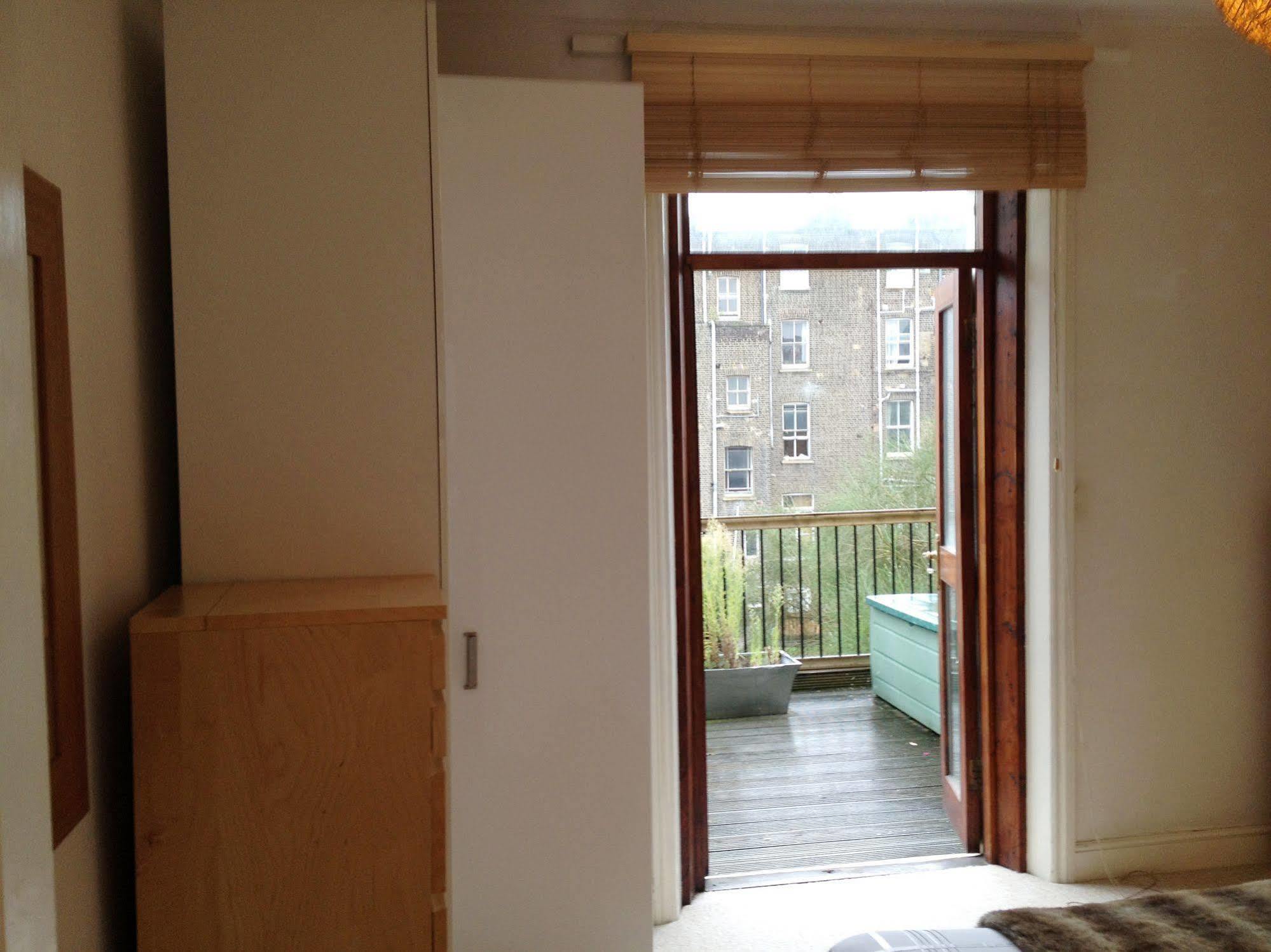 Lets Apartment London