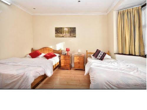 51 Vallance House Hotel