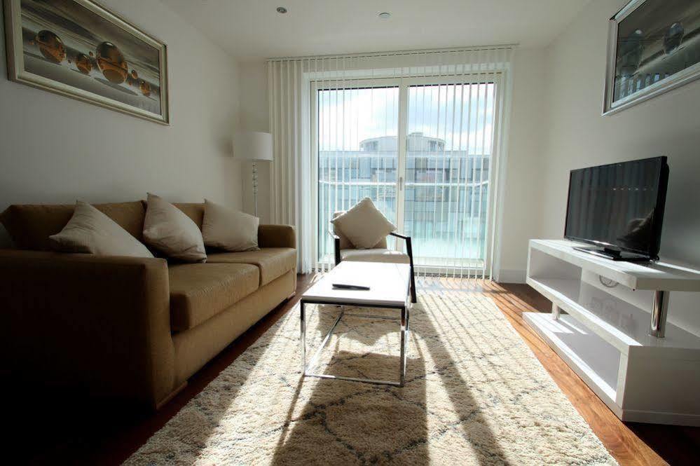 Apartment Lincoln Plaza *