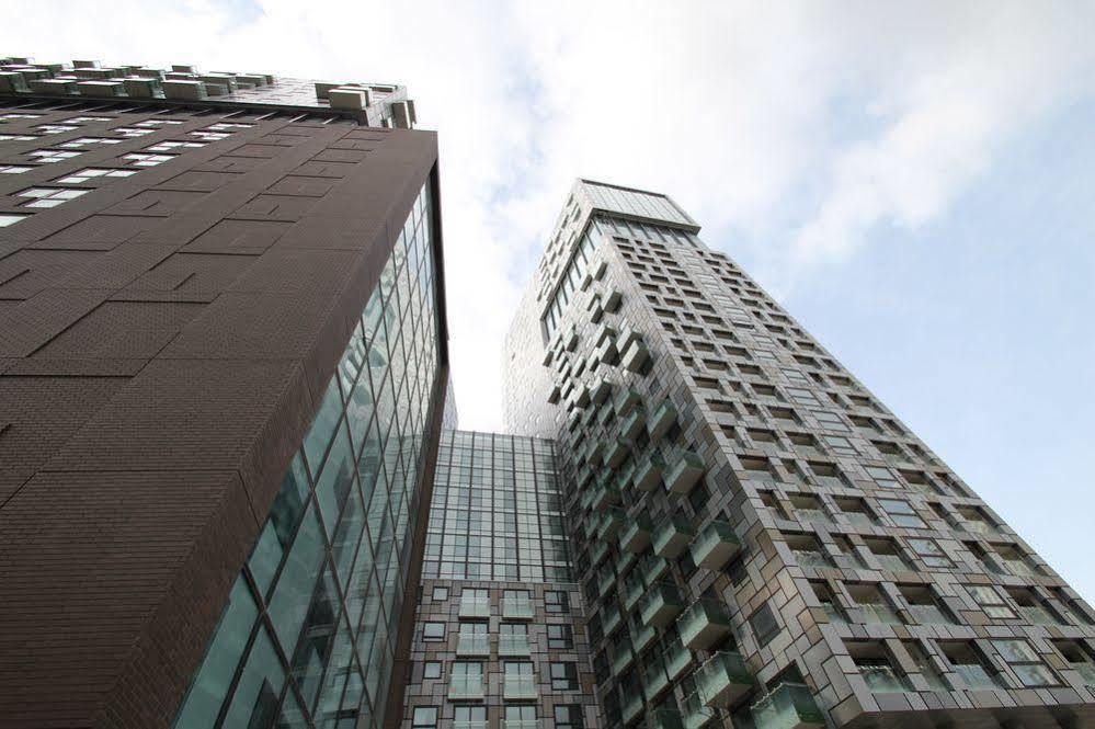 Lincoln Plaza Apartment