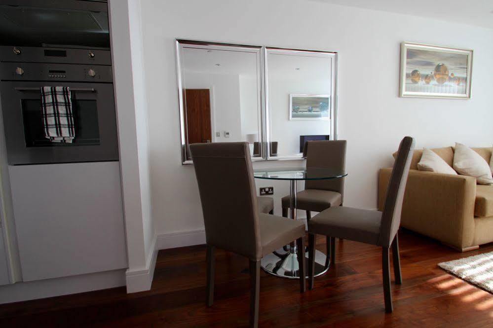 Apartment Lincoln Plaza London